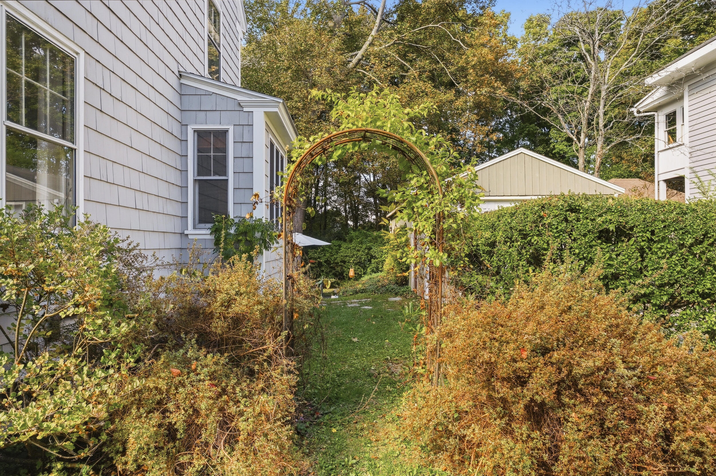 29 Longfellow Street Property Photo 34