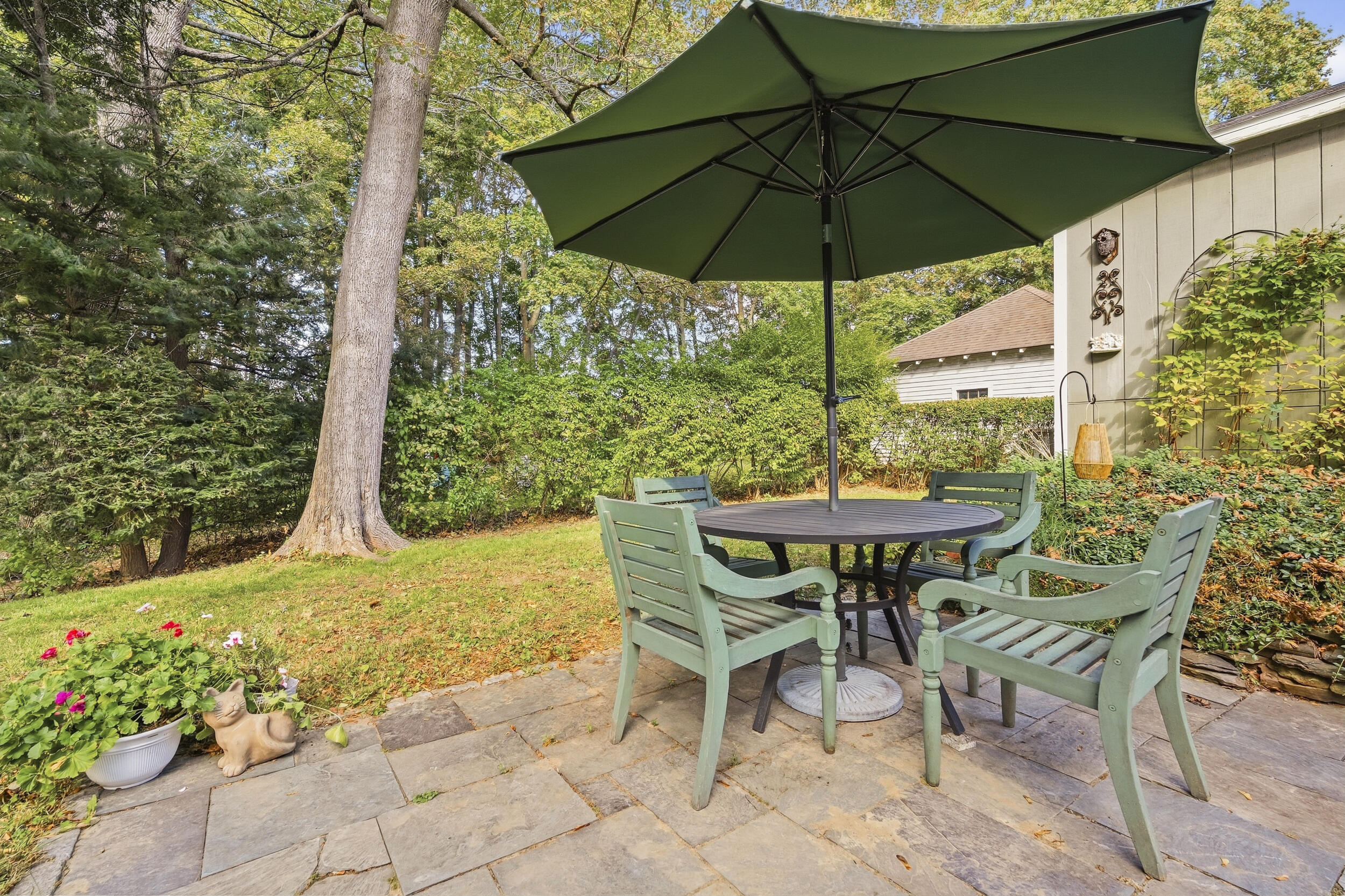 29 Longfellow Street Property Photo 35