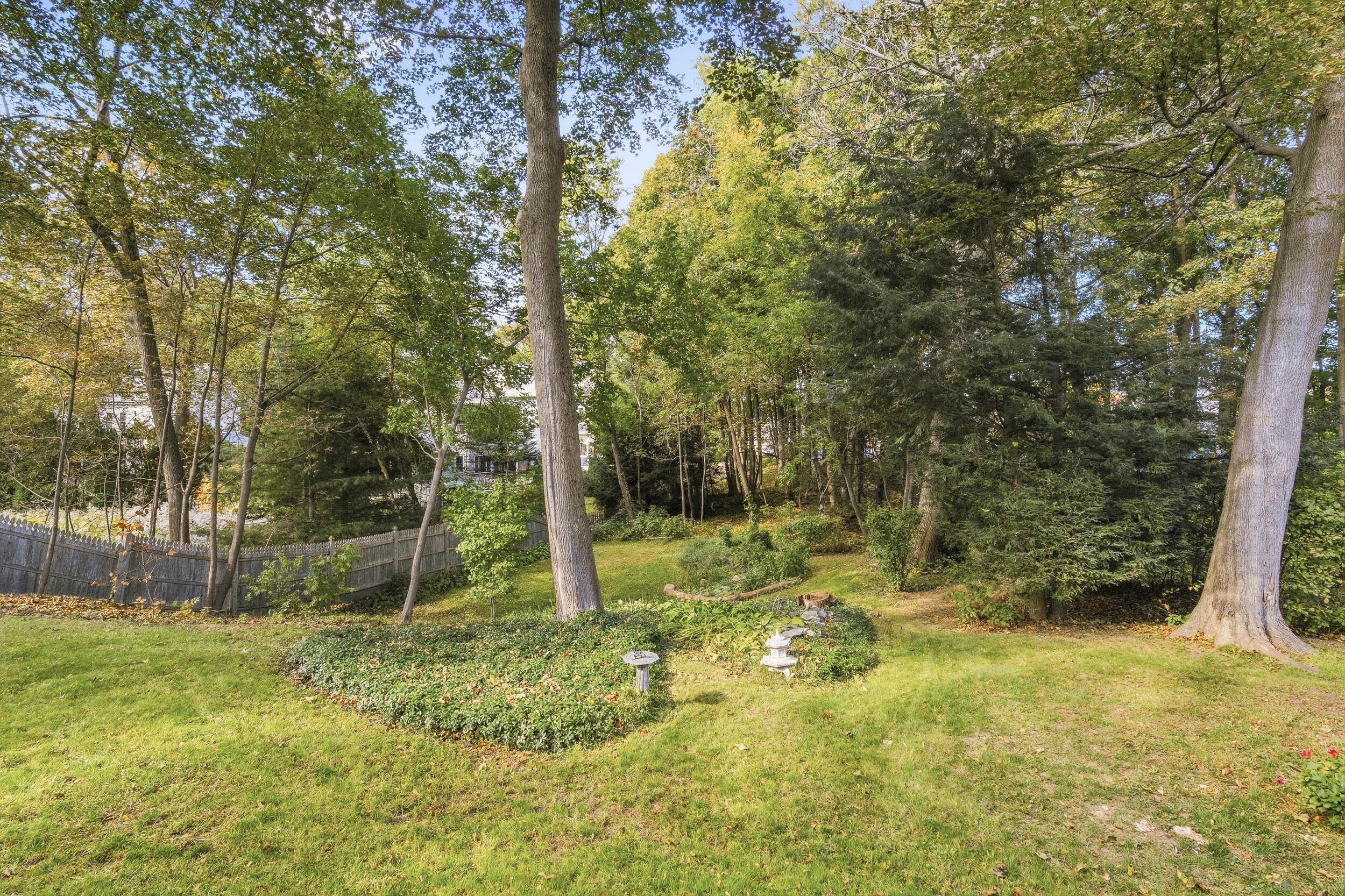 29 Longfellow Street Property Photo 39