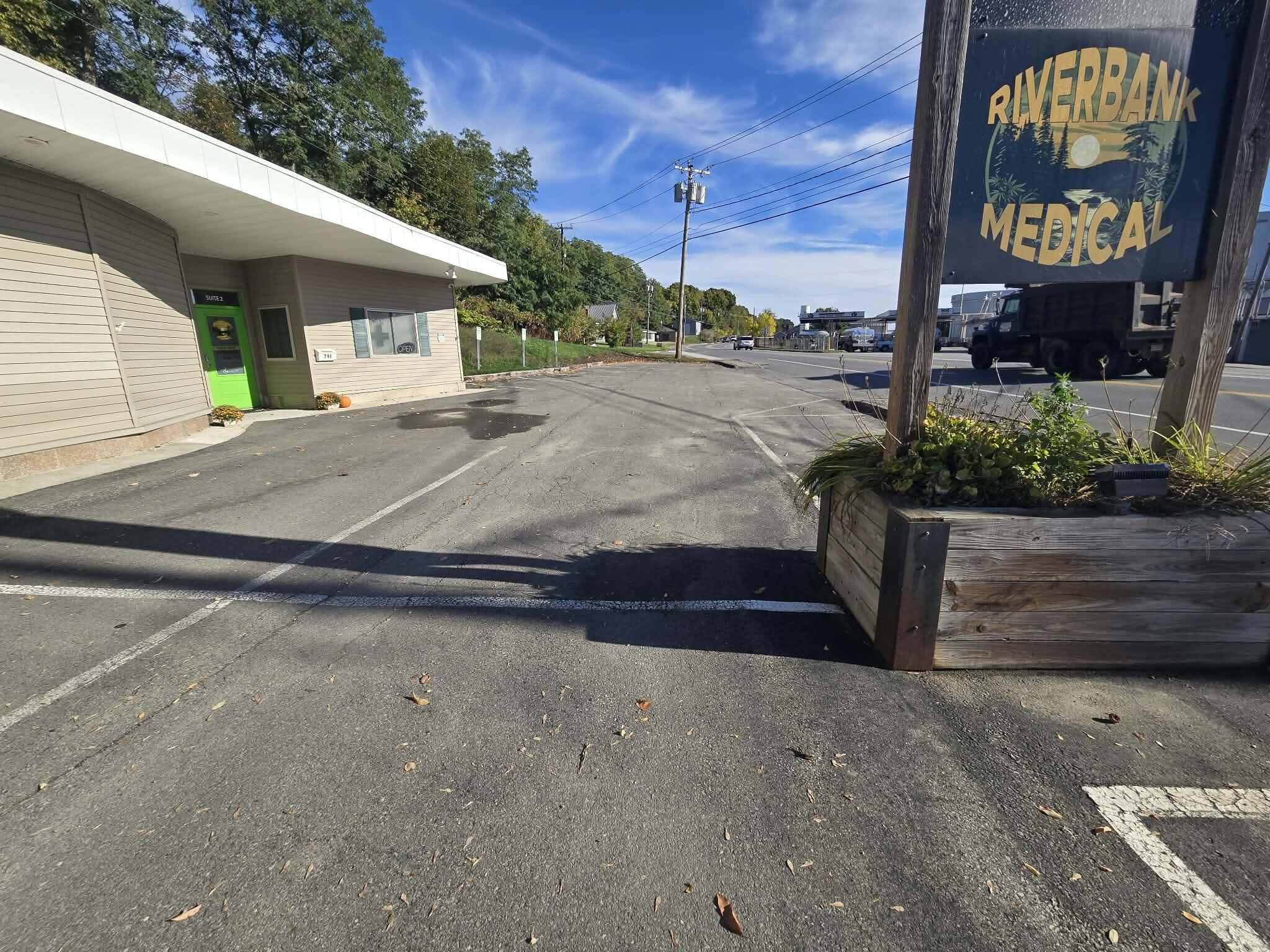 798 Main Road N Property Photo 2
