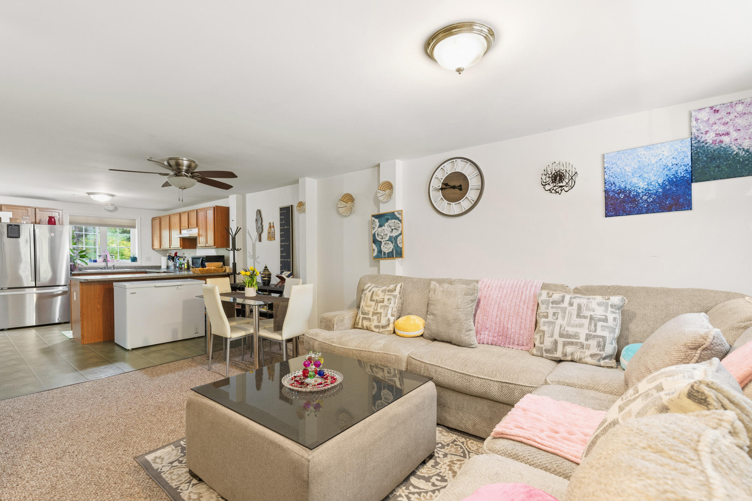 51 Carriage Lane B