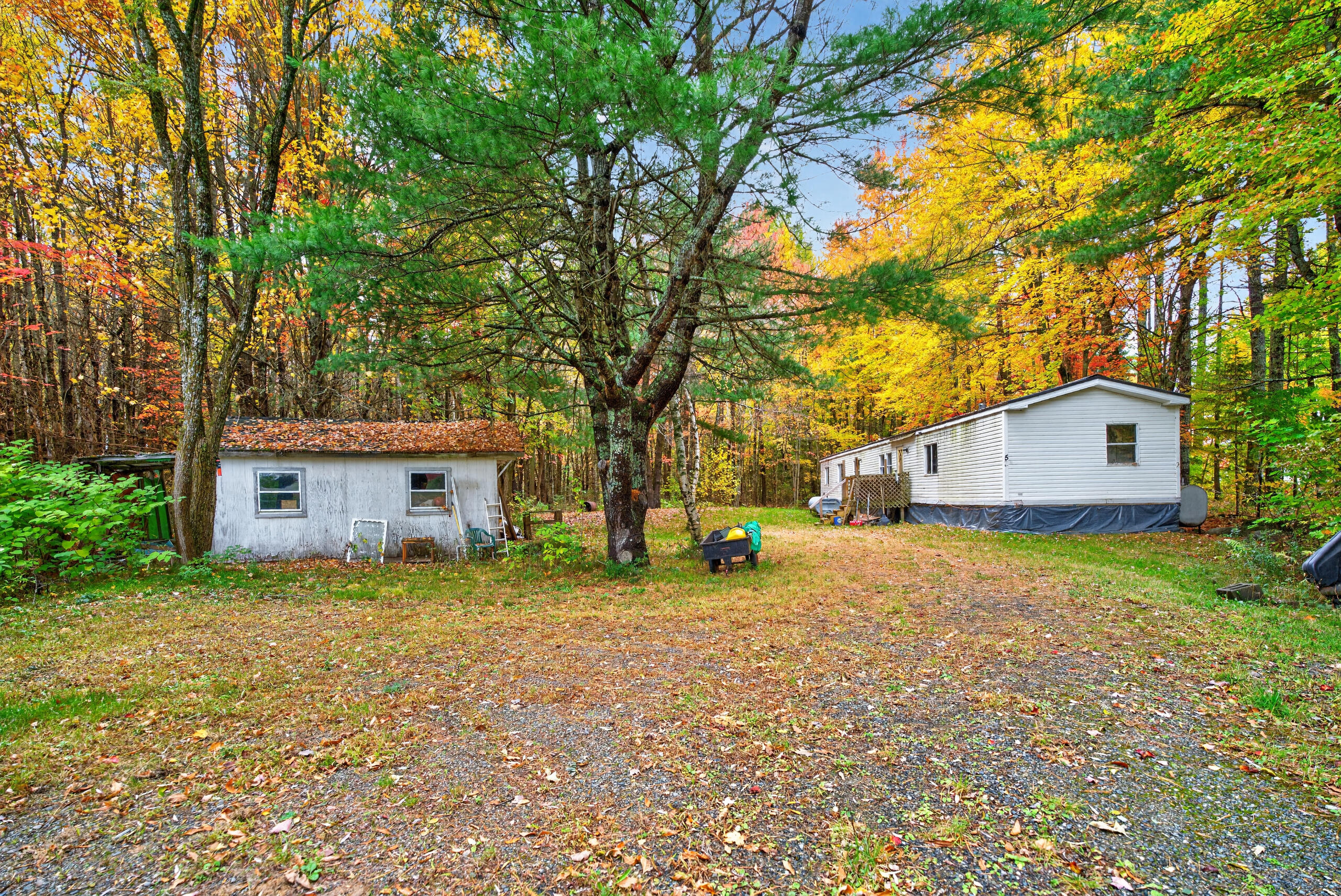 5 Hanscom Drive Property Photo 1