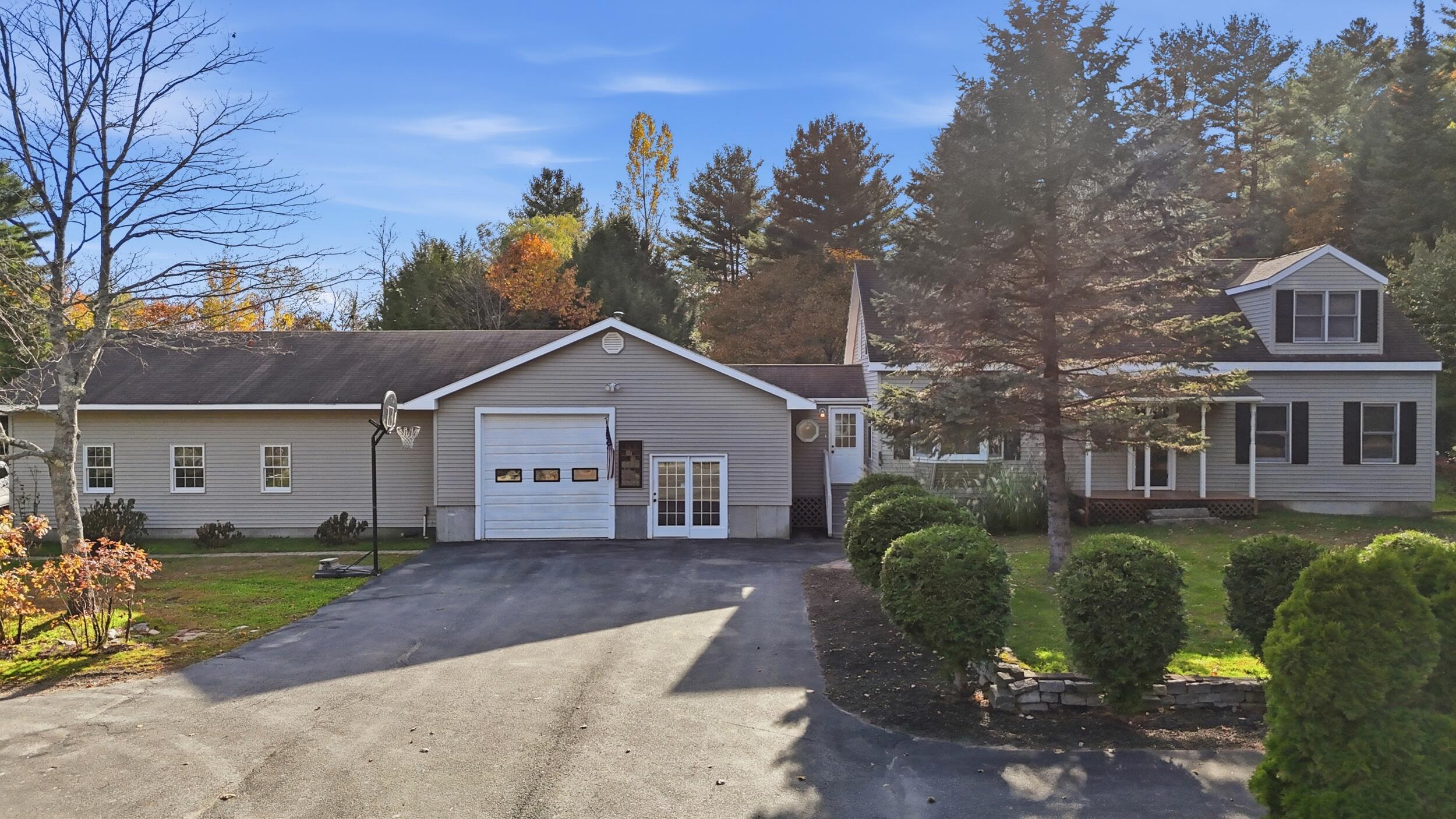 124 Ossipee Trail E Property Photo 1