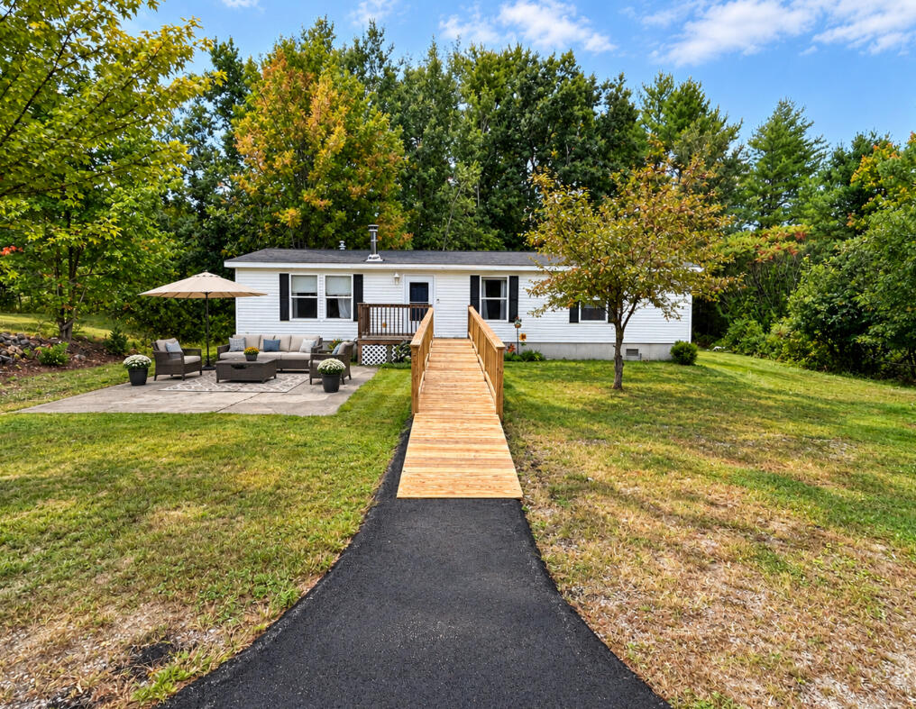 20 Elwood Lane Property Photo 1