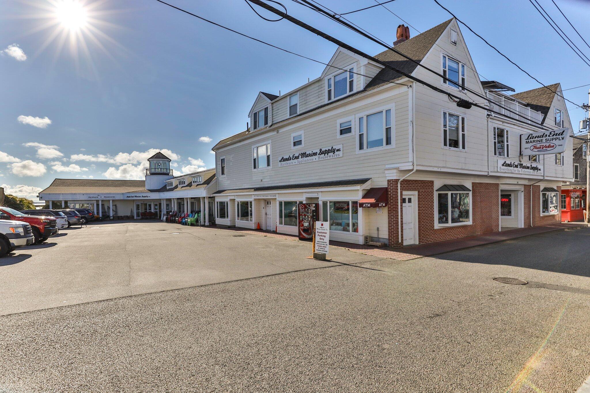 337 Commercial Street Property Photo 1