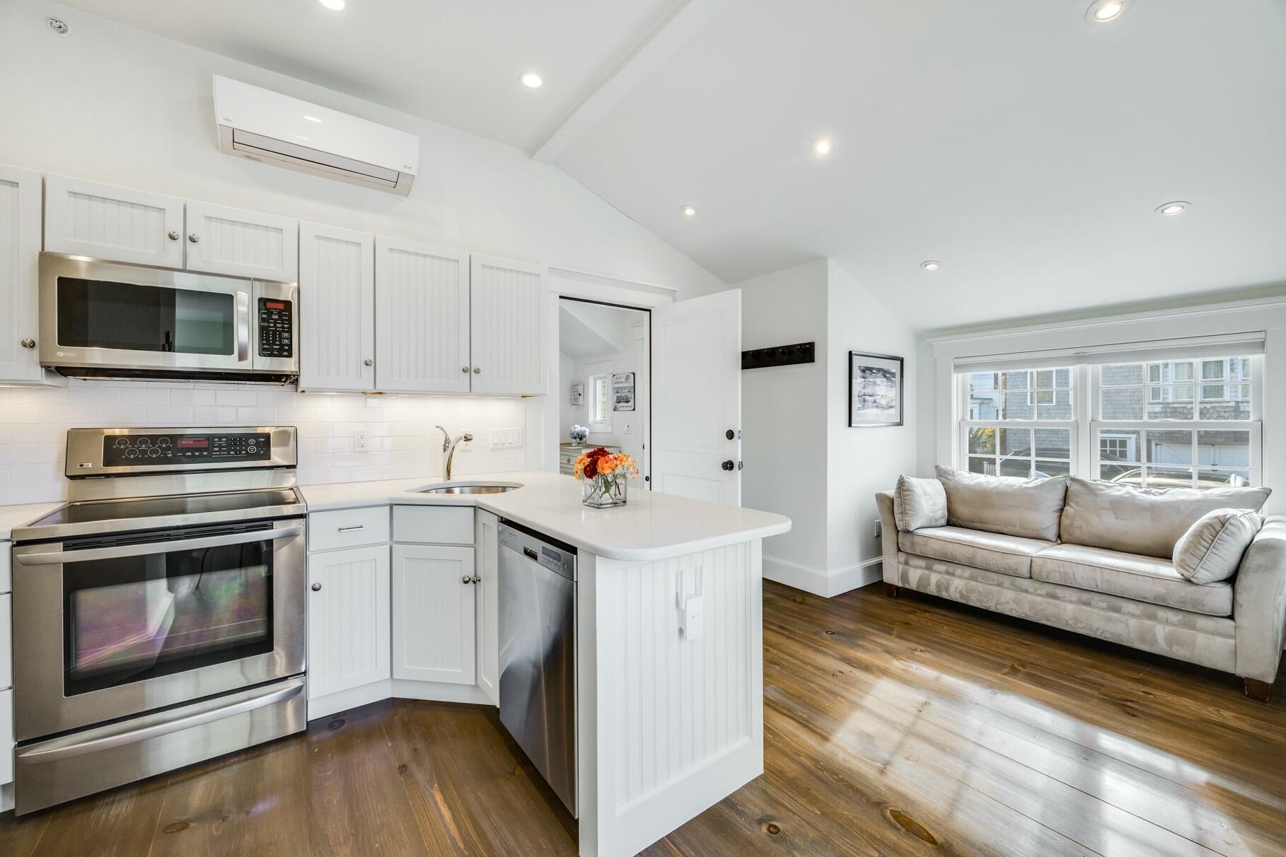 74 Commercial Street Property Photo 13