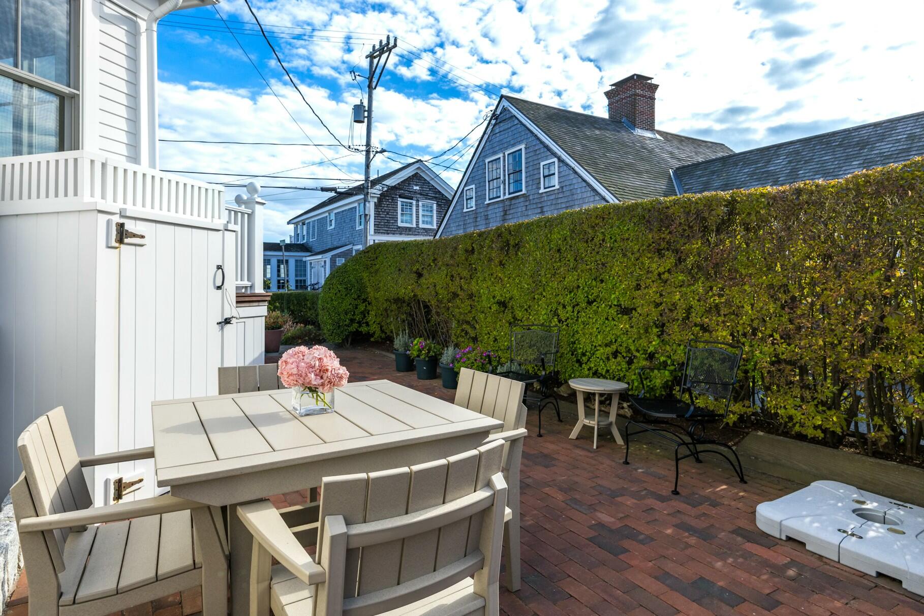 74 Commercial Street Property Photo 34