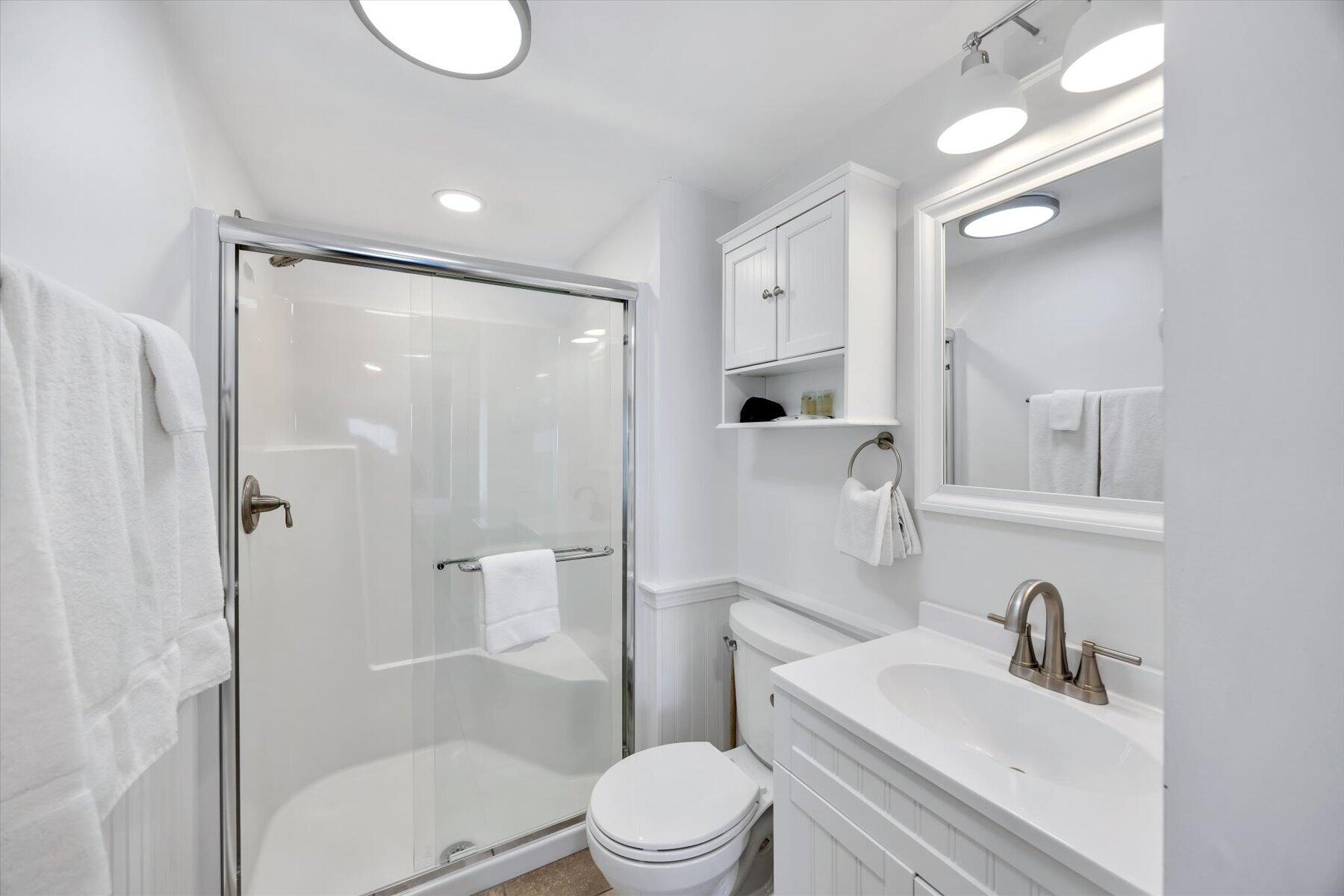496 Shore Road # 16 Property Photo 16