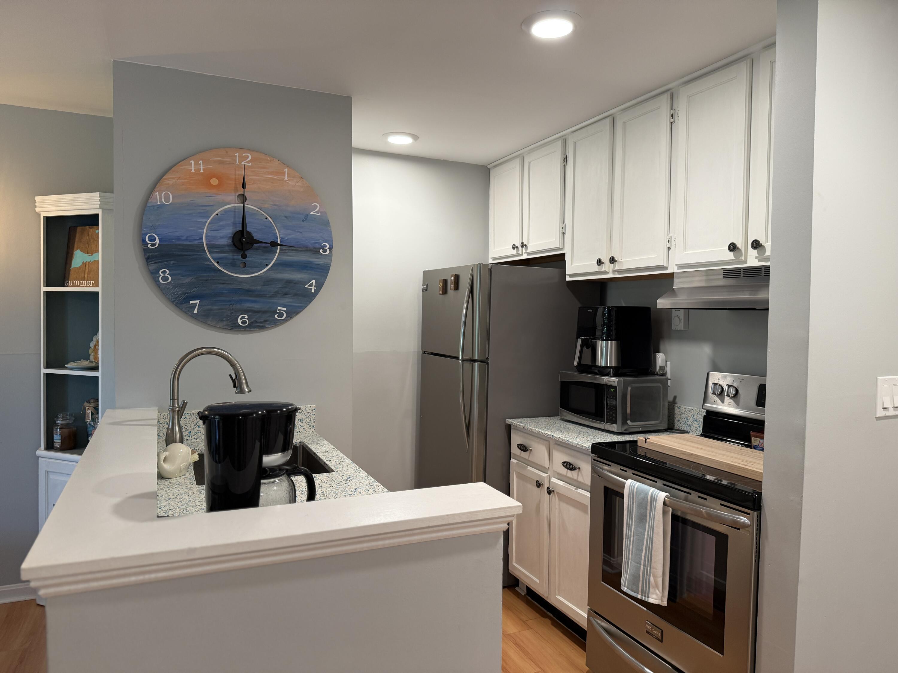 60 Fletcher Lane # C Property Photo 1