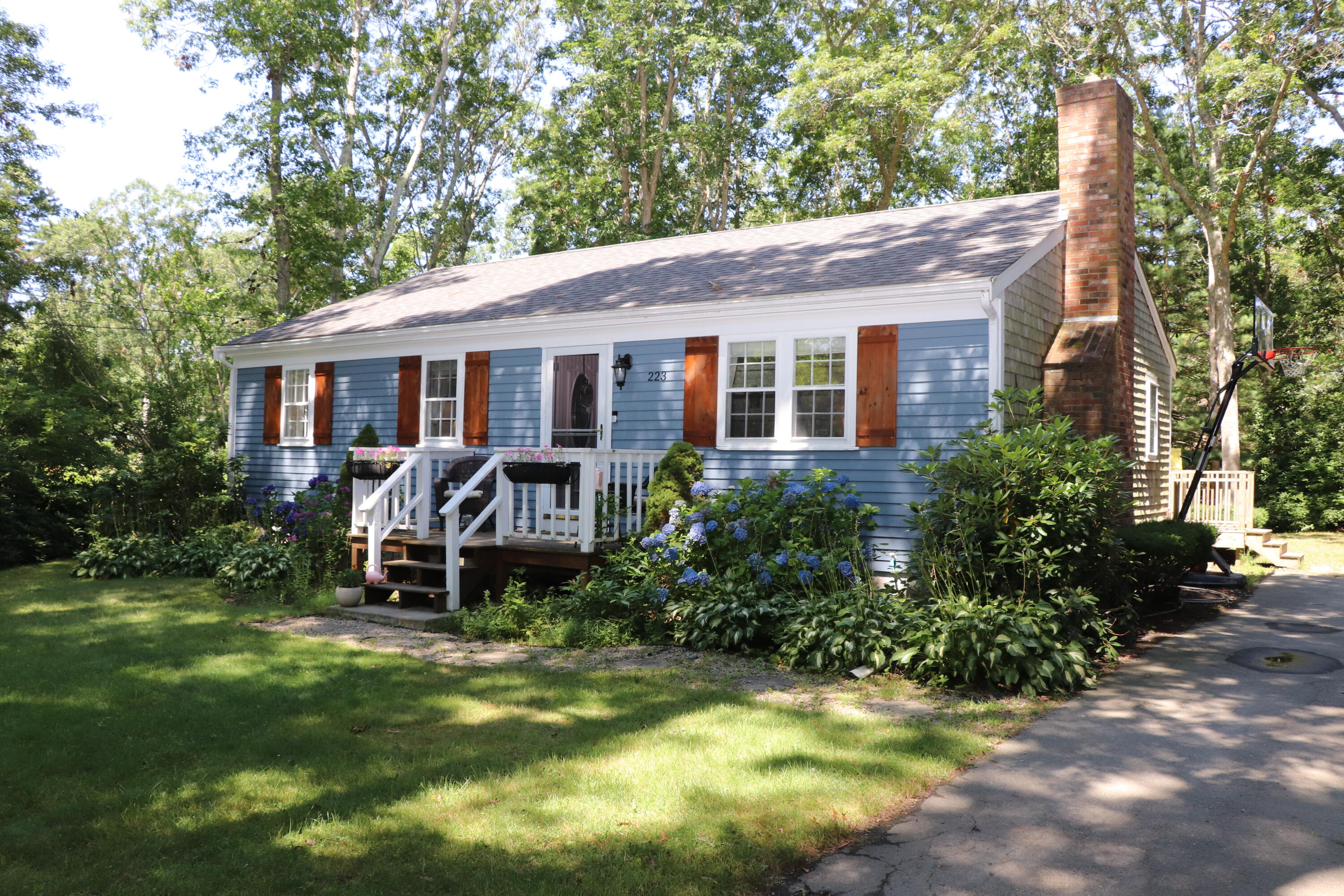 223 Quaker Meetinghouse Road Property Photo 1