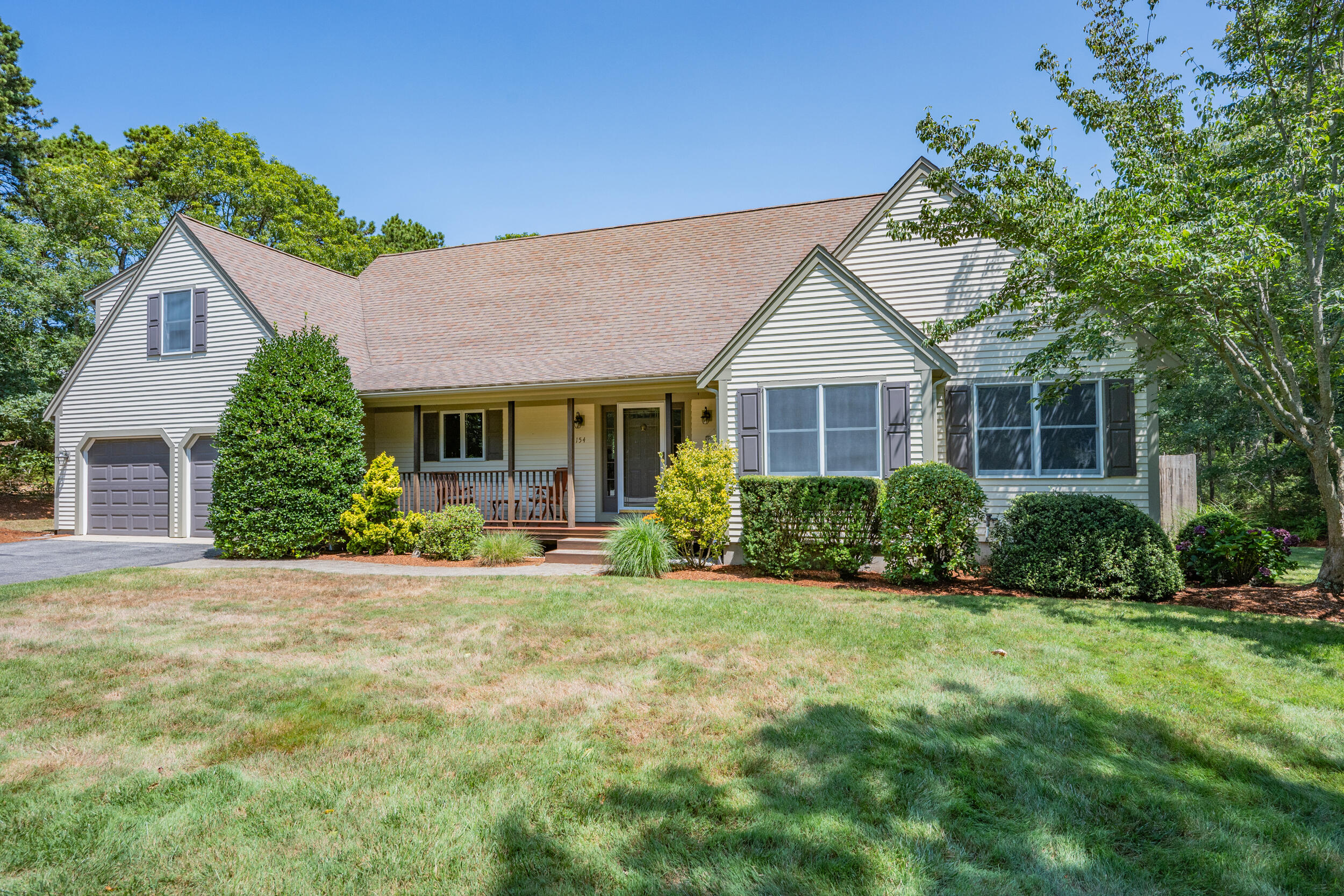 154 Whittier Drive Property Photo 1
