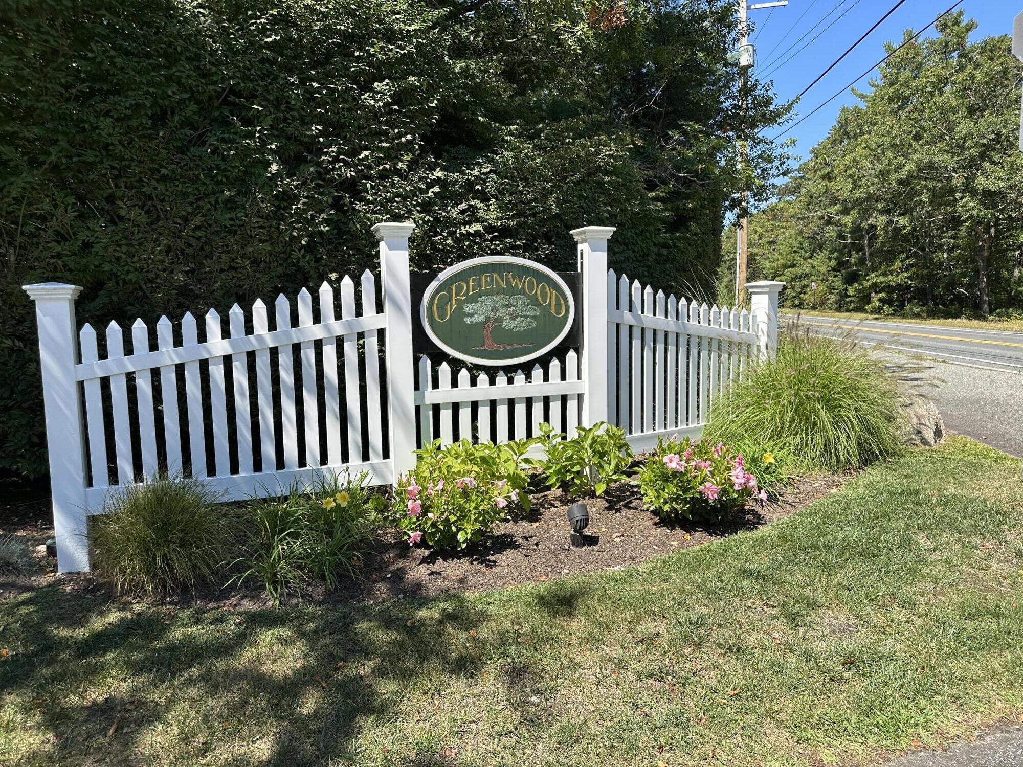 10 Shadbush Circle Property Photo 1