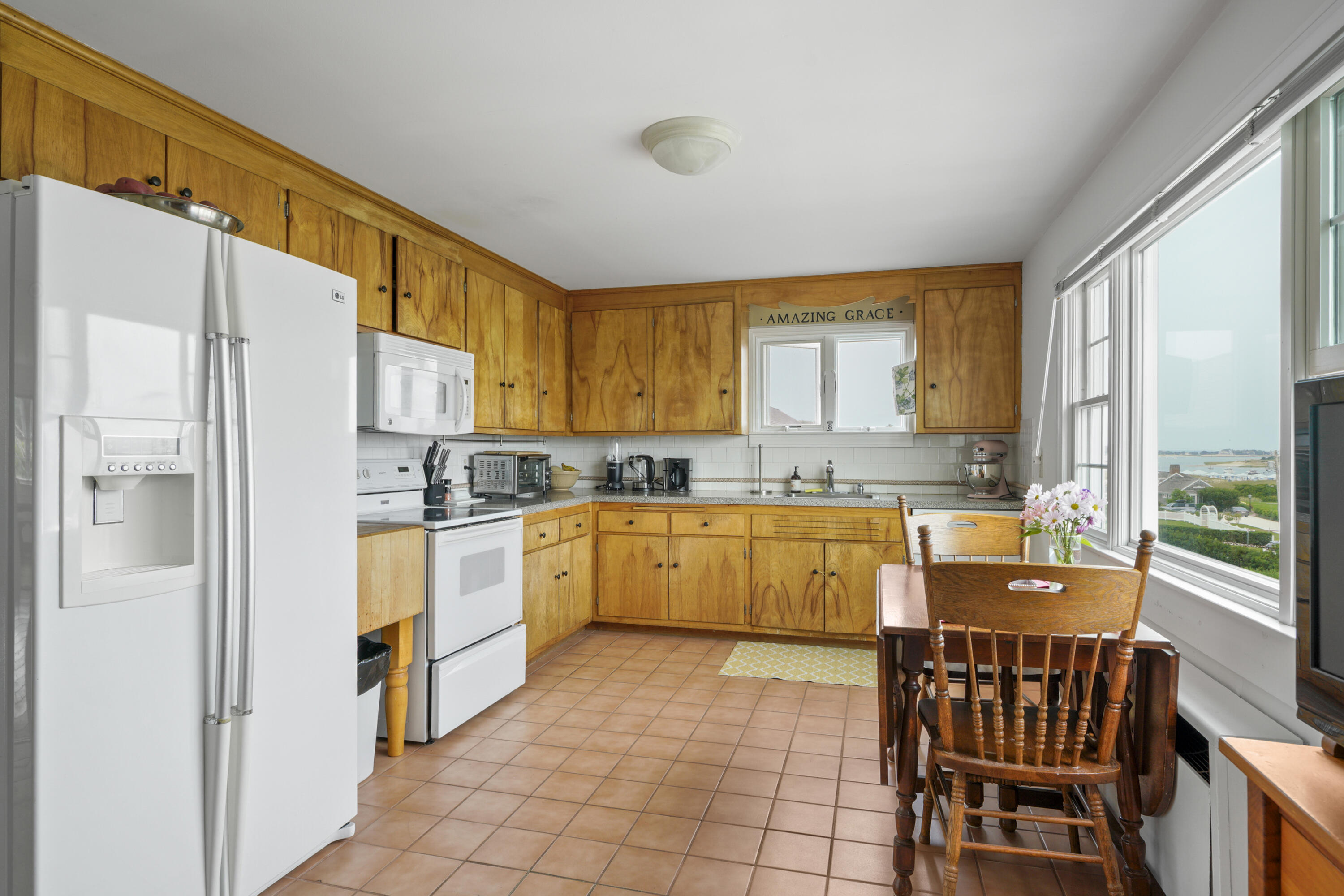 196 Shore Road Property Photo 16