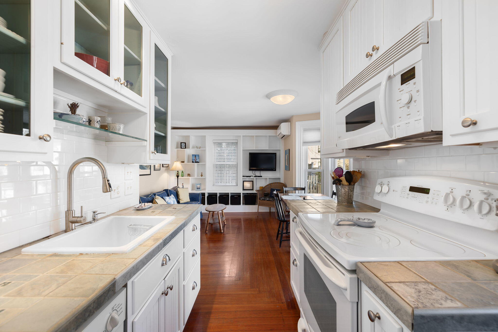 176 Commercial Street # U2 Property Photo 15