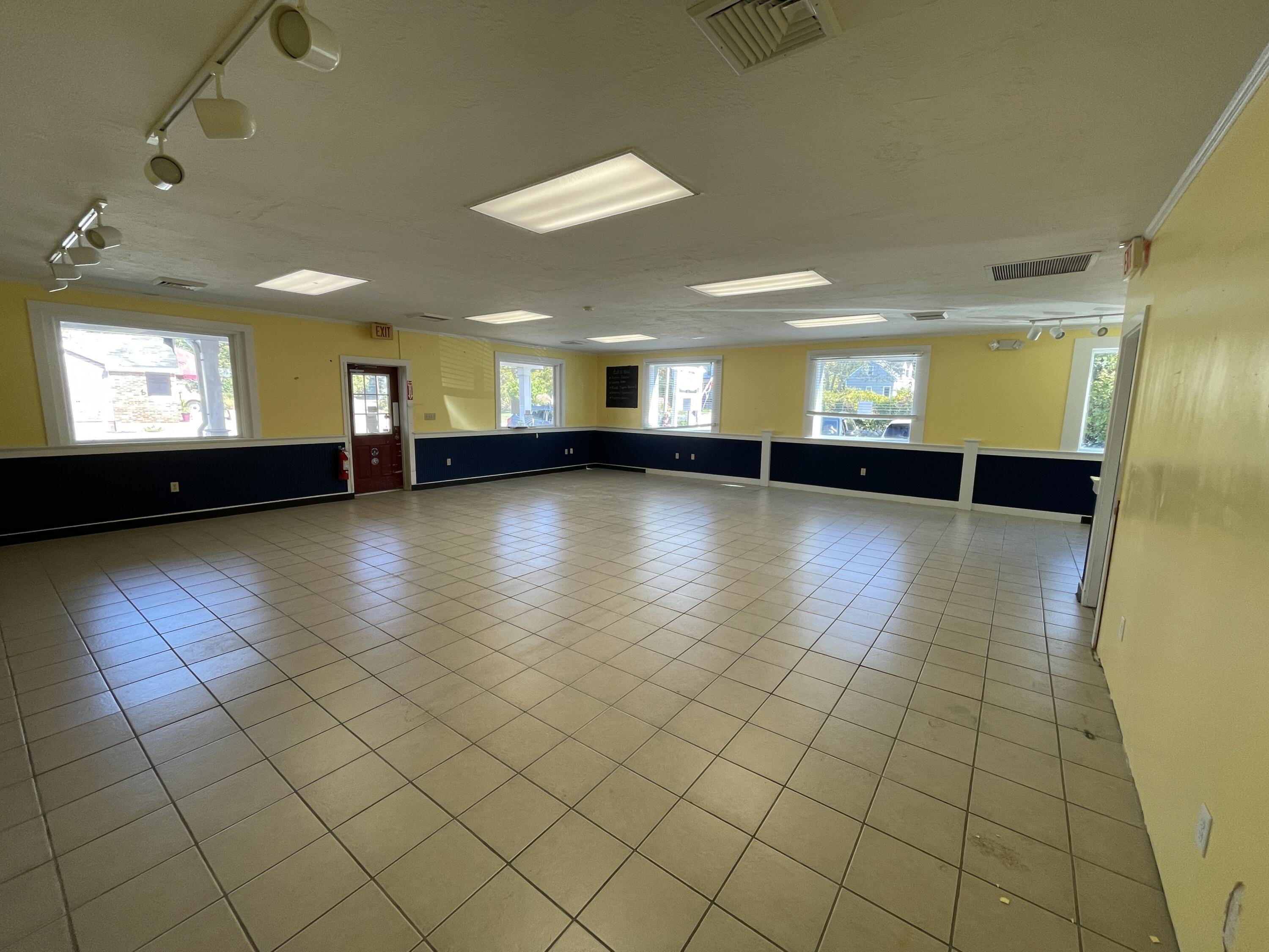 410 W Falmouth Highway Property Photo 11
