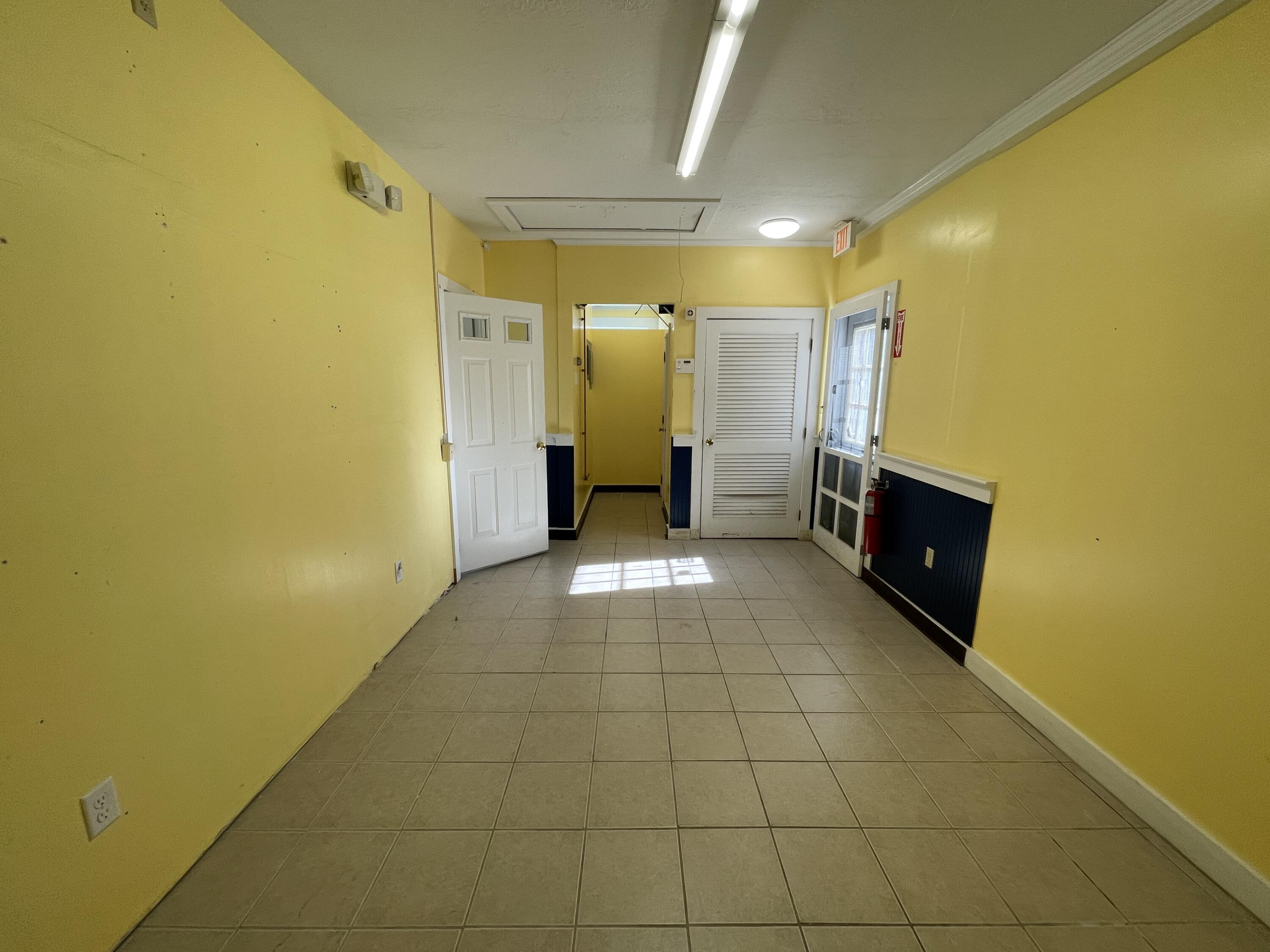 410 W Falmouth Highway Property Photo 15