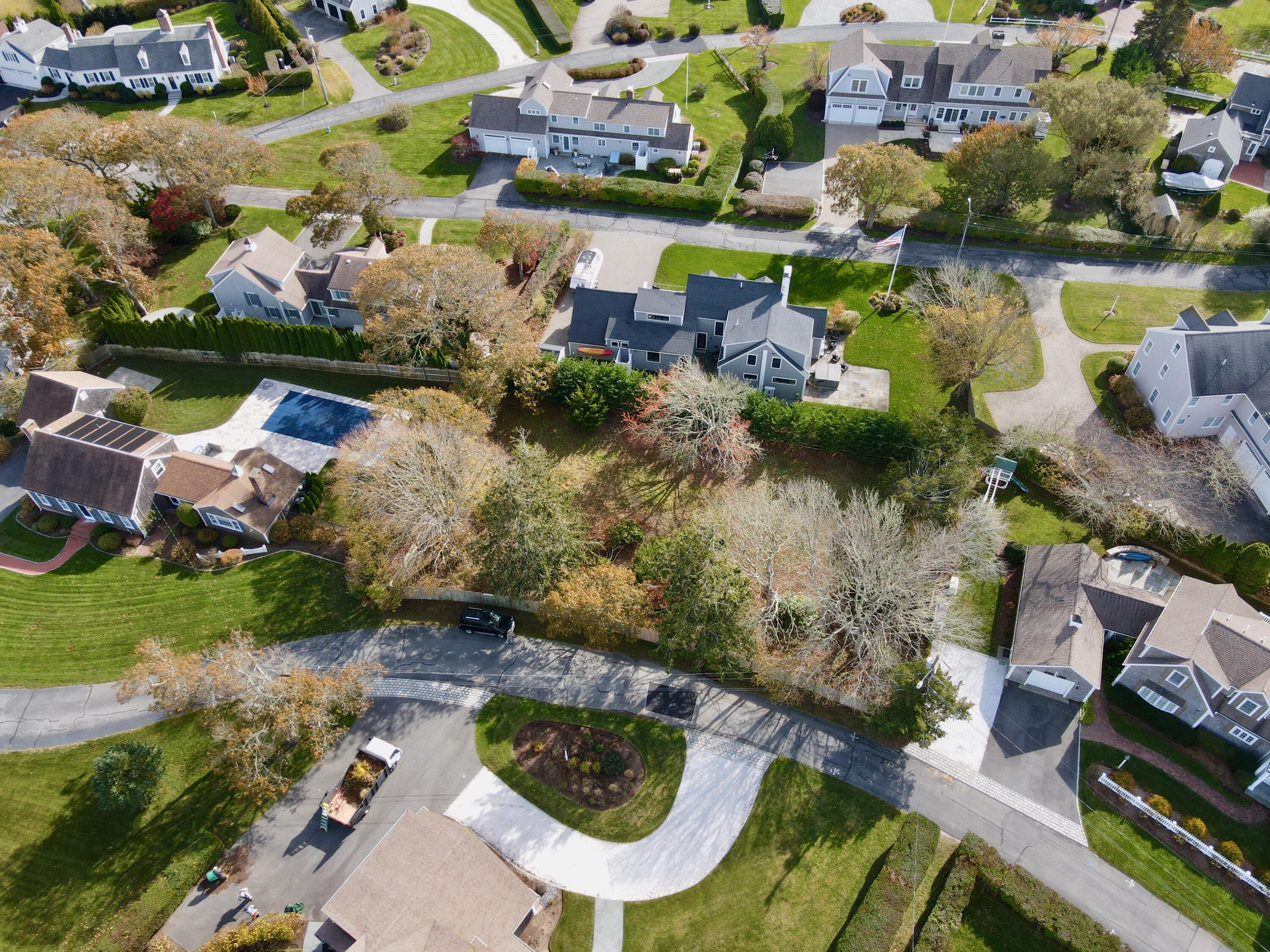 19 Riverway Property Photo 6