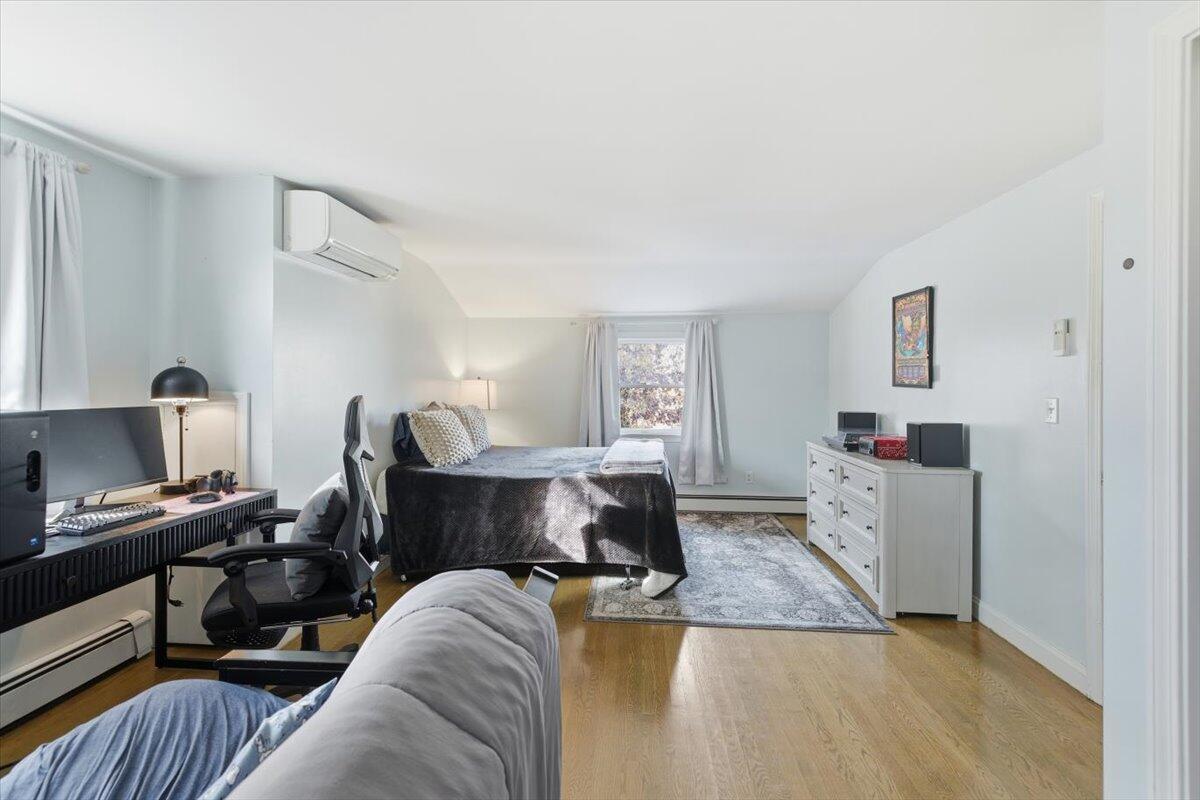 197 Monomoscoy Road Property Photo 31
