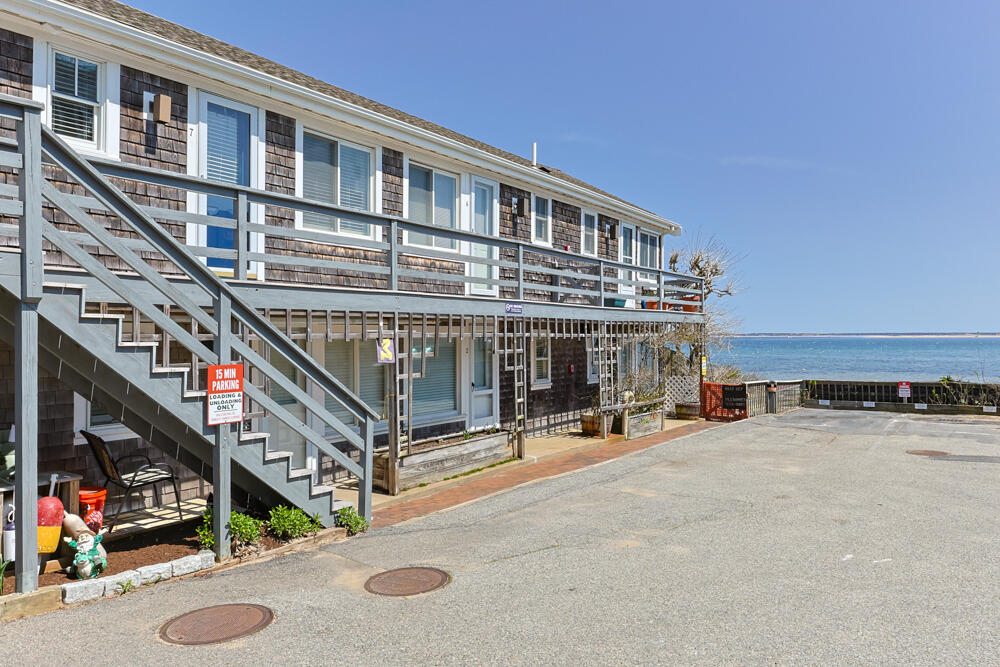 147 Commercial Street Property Photo 2