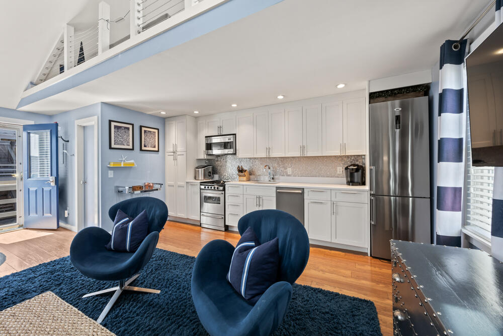 147 Commercial Street Property Photo 12