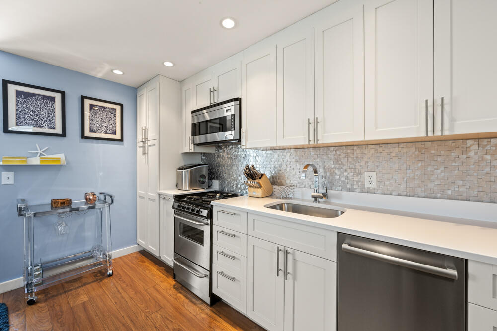 147 Commercial Street Property Photo 14