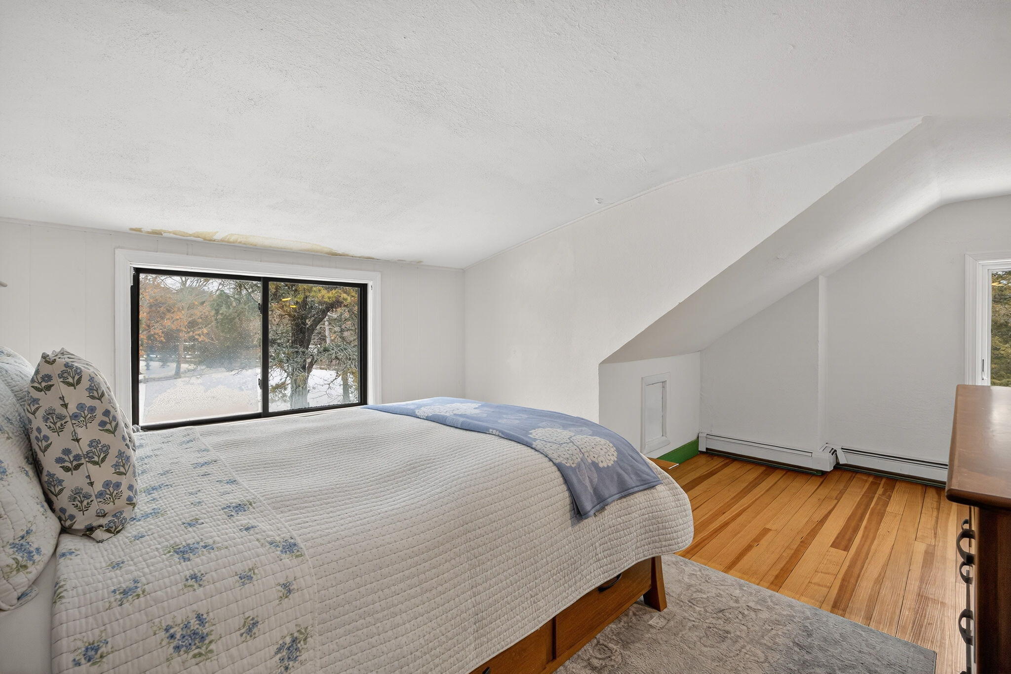 102 Nashawena Street Property Photo 36