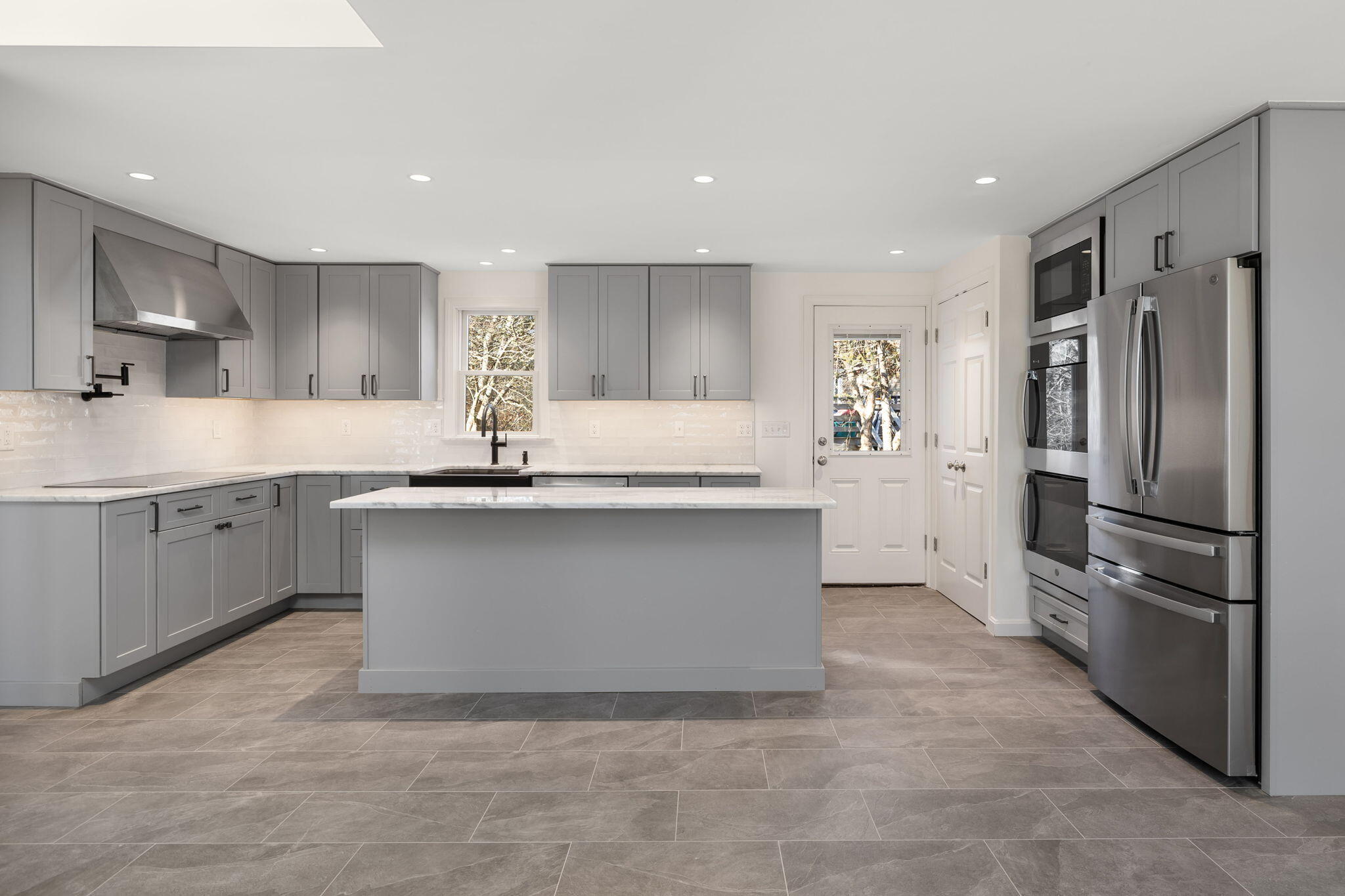 1 Shore Drive Property Photo 3