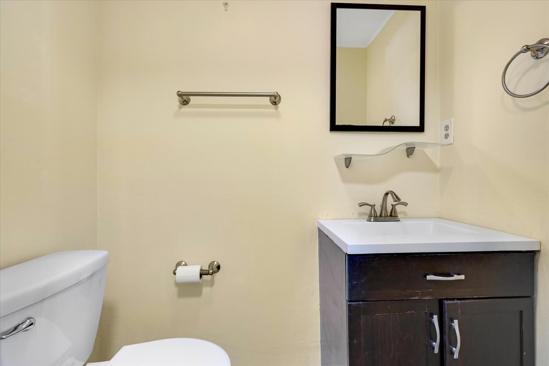 405 Village Drive Unit 405 Property Photo 16