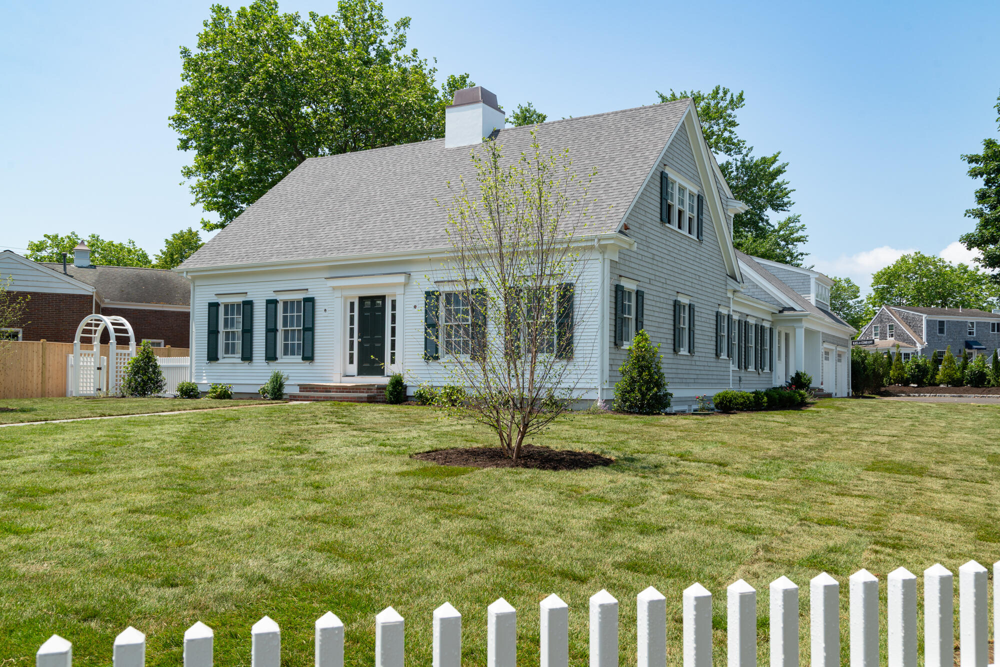 33 Crowell Road Property Photo 2