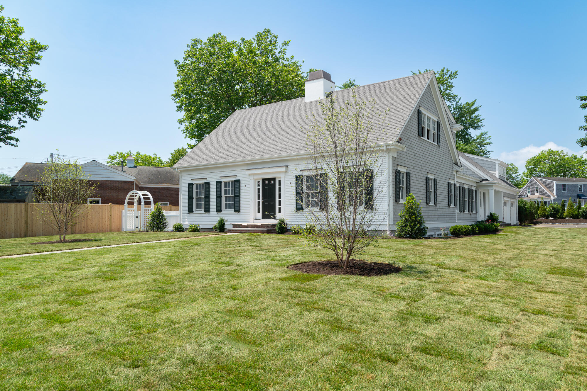 33 Crowell Road Property Photo 3
