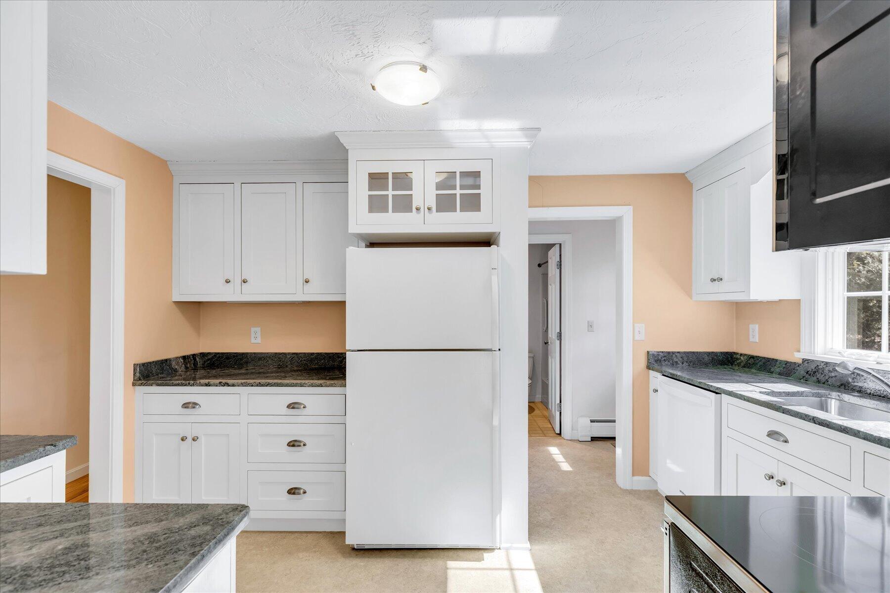 265 Wings Neck Road Property Photo 11