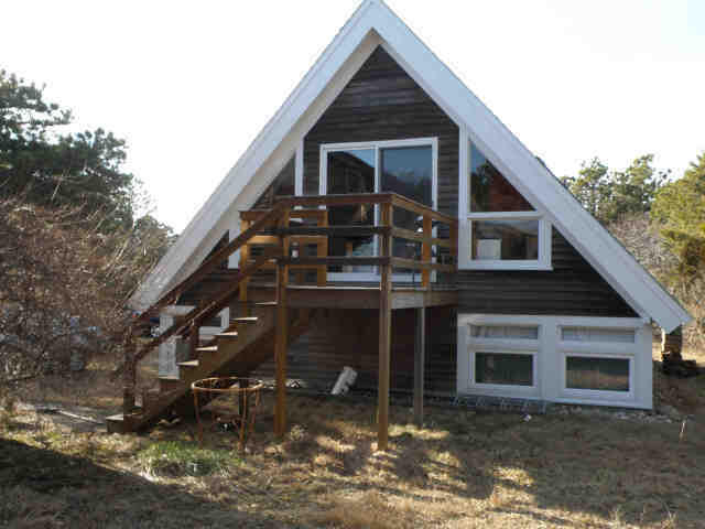60 Crocker Drive Property Photo 4