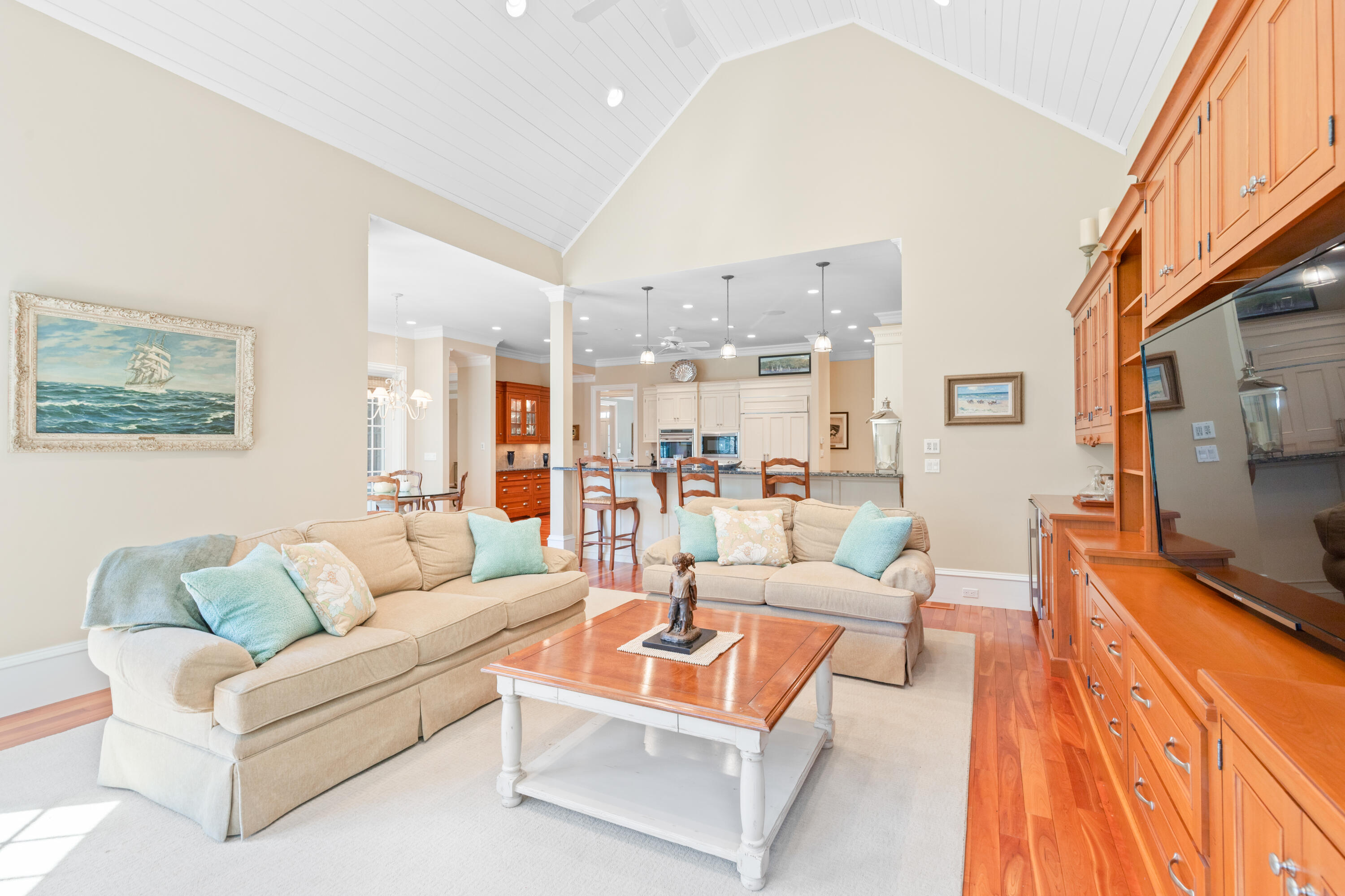 93 Oyster Way Property Photo 9