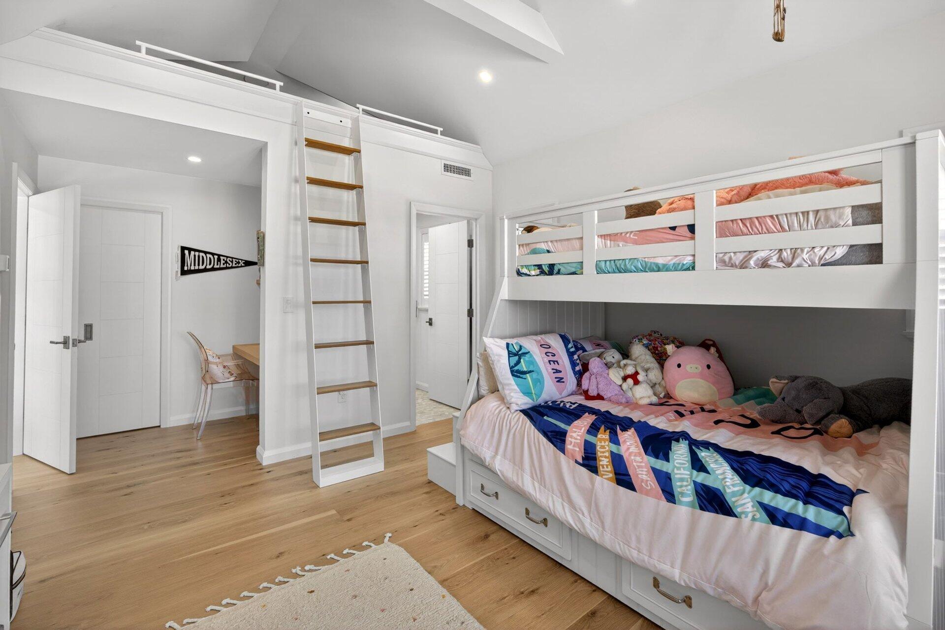 16 Salt Marsh Road Property Photo 25