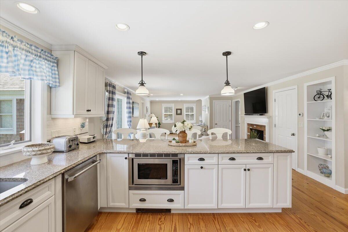 60 Harbor Hill Road Property Photo 10