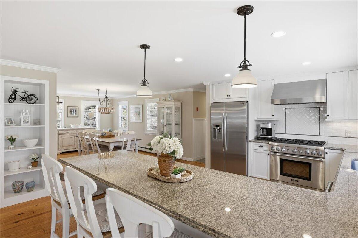 60 Harbor Hill Road Property Photo 13