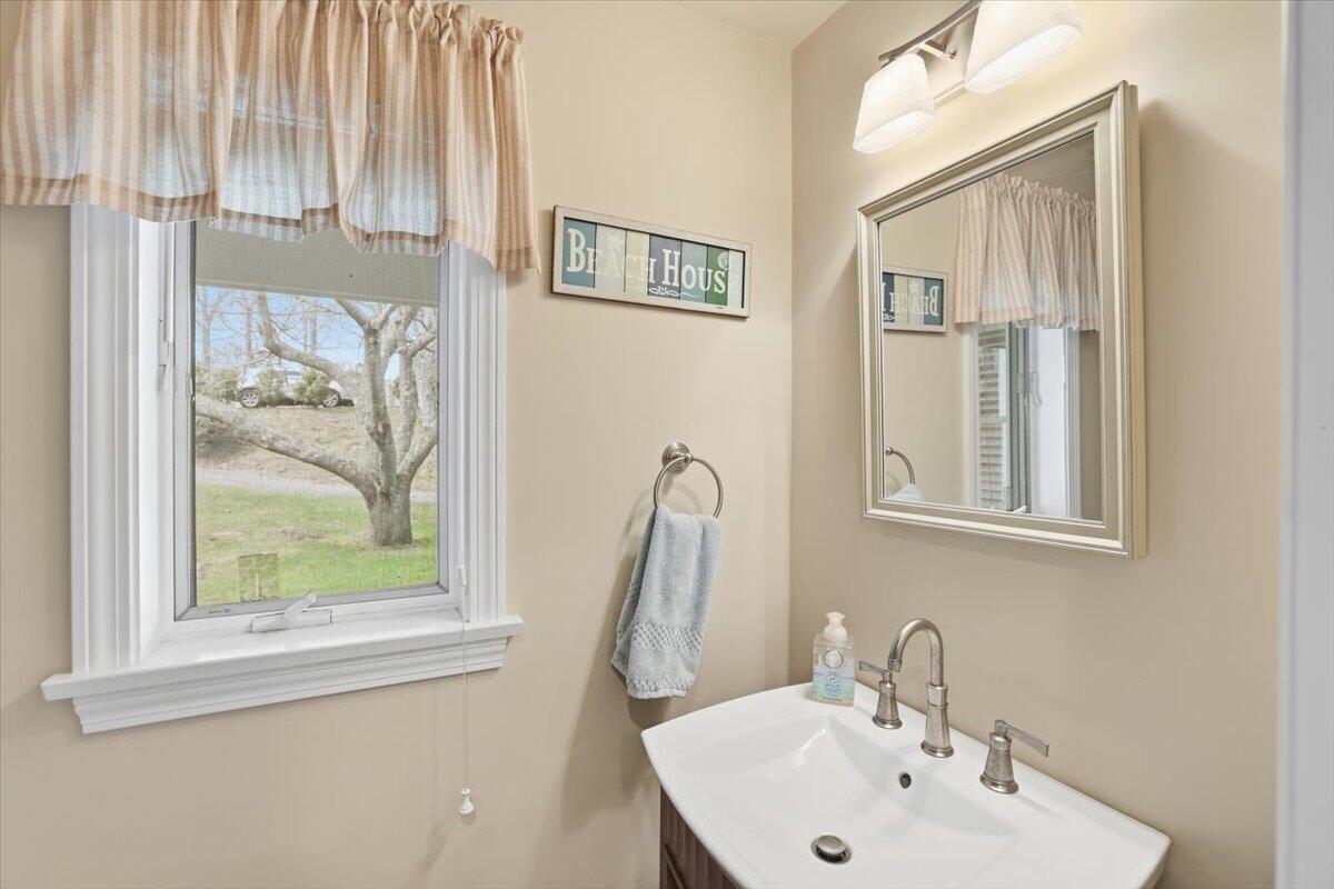 60 Harbor Hill Road Property Photo 26