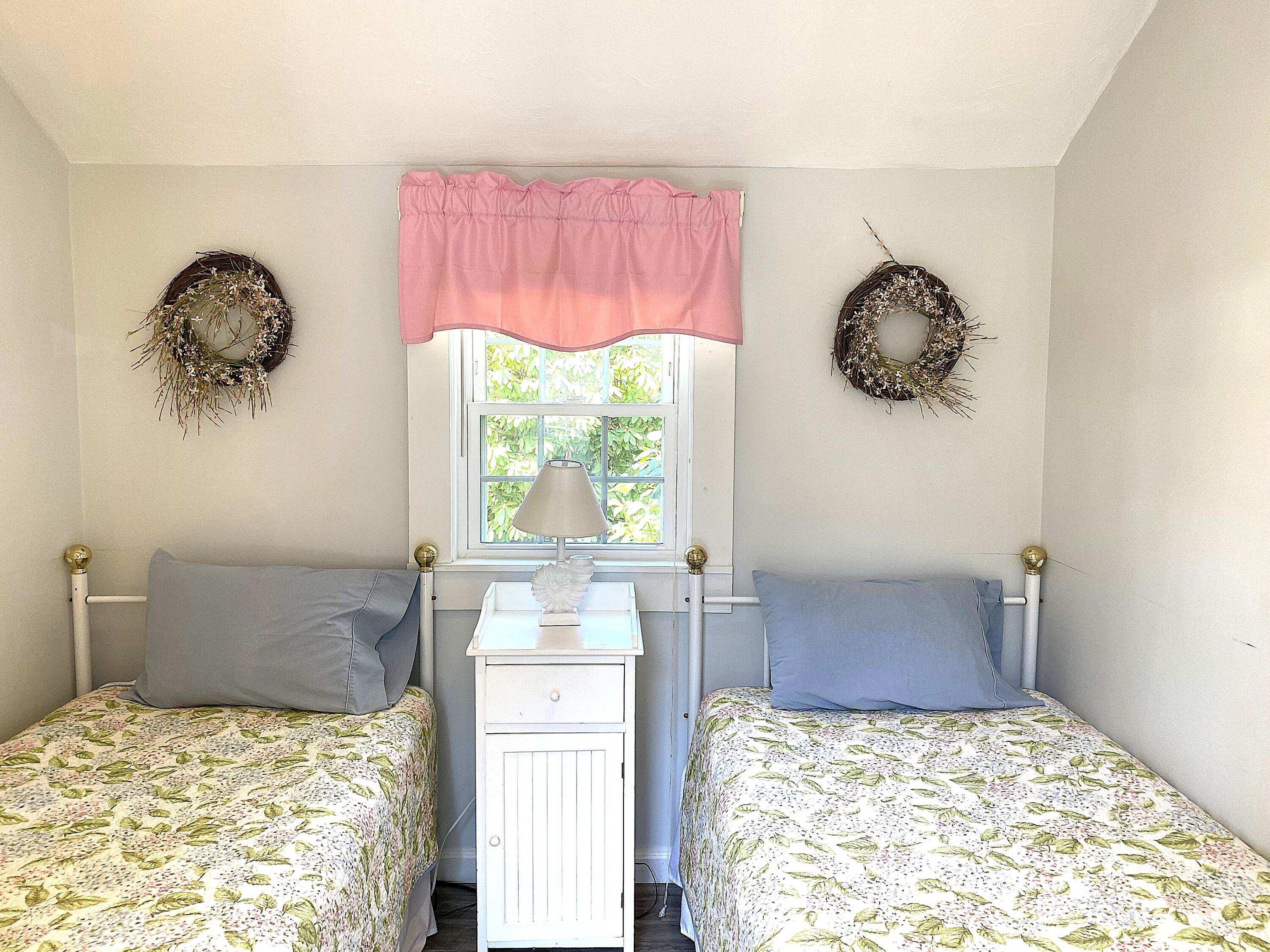 10 Wharf Avenue Property Photo 18