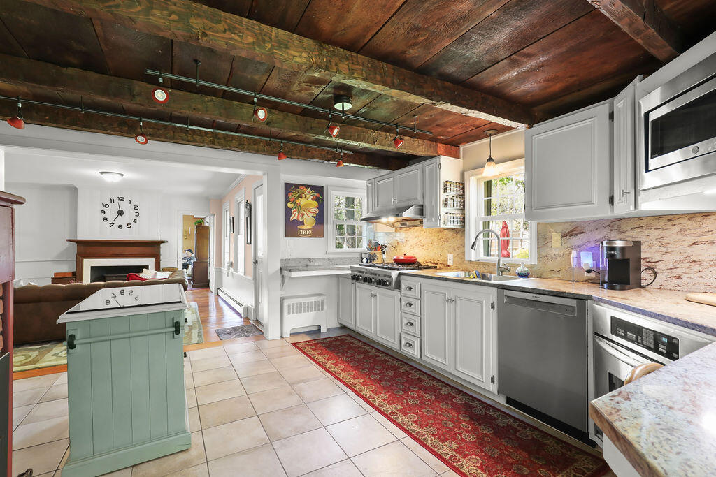 78 Cotuit Road Property Photo 17