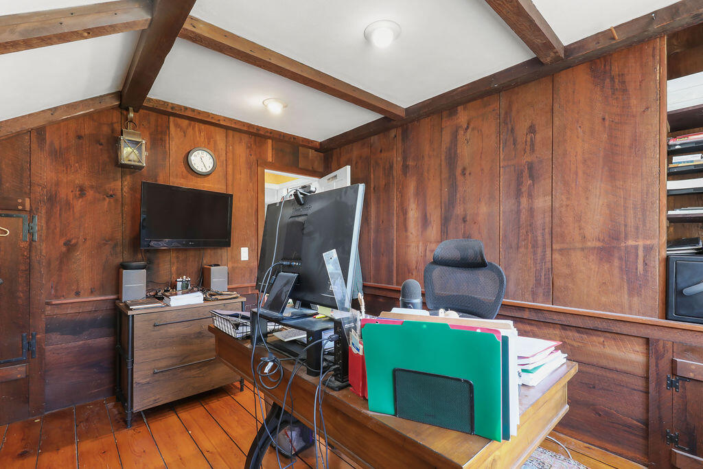 78 Cotuit Road Property Photo 44