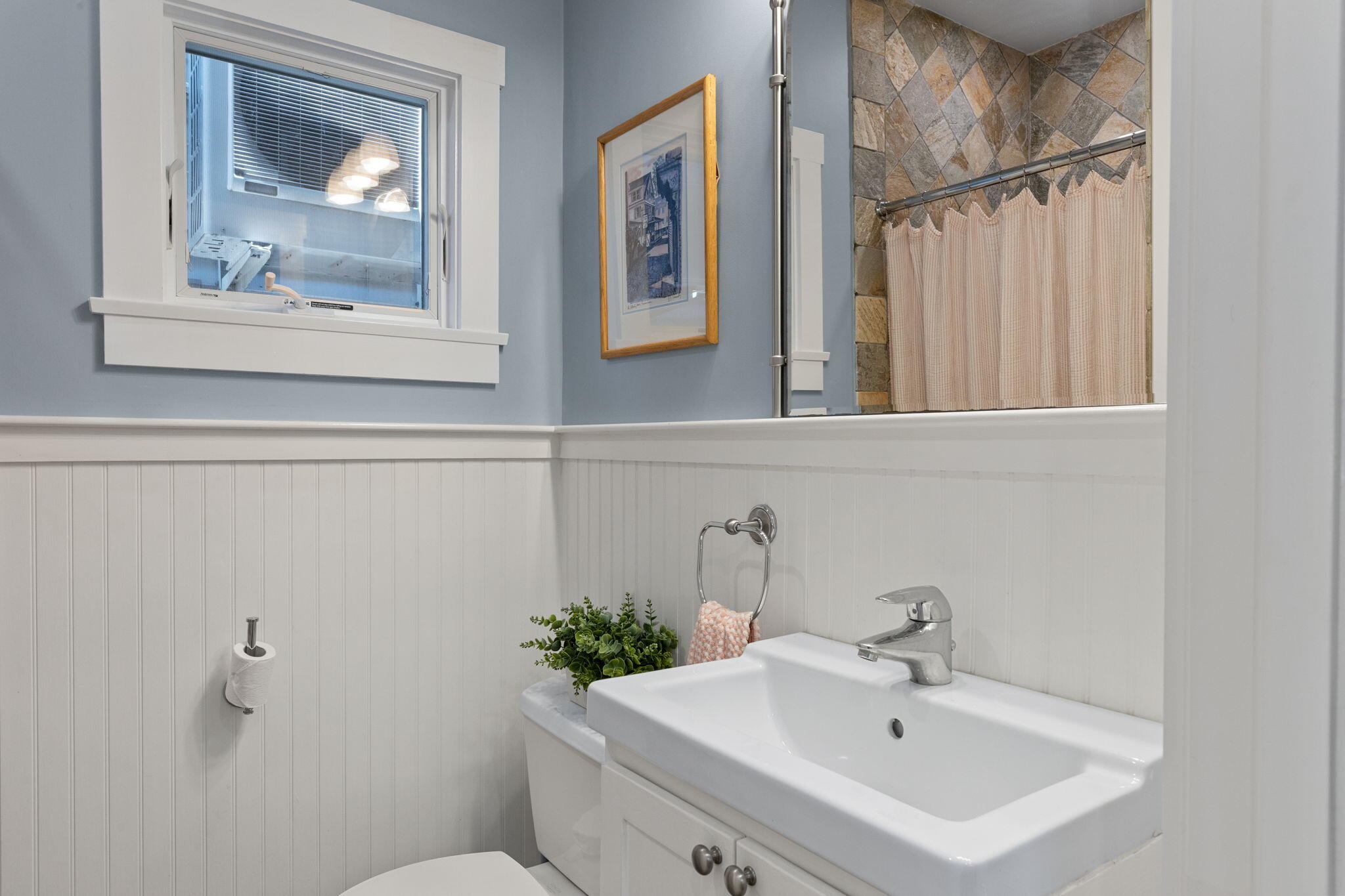 134 Commercial Street Property Photo 8