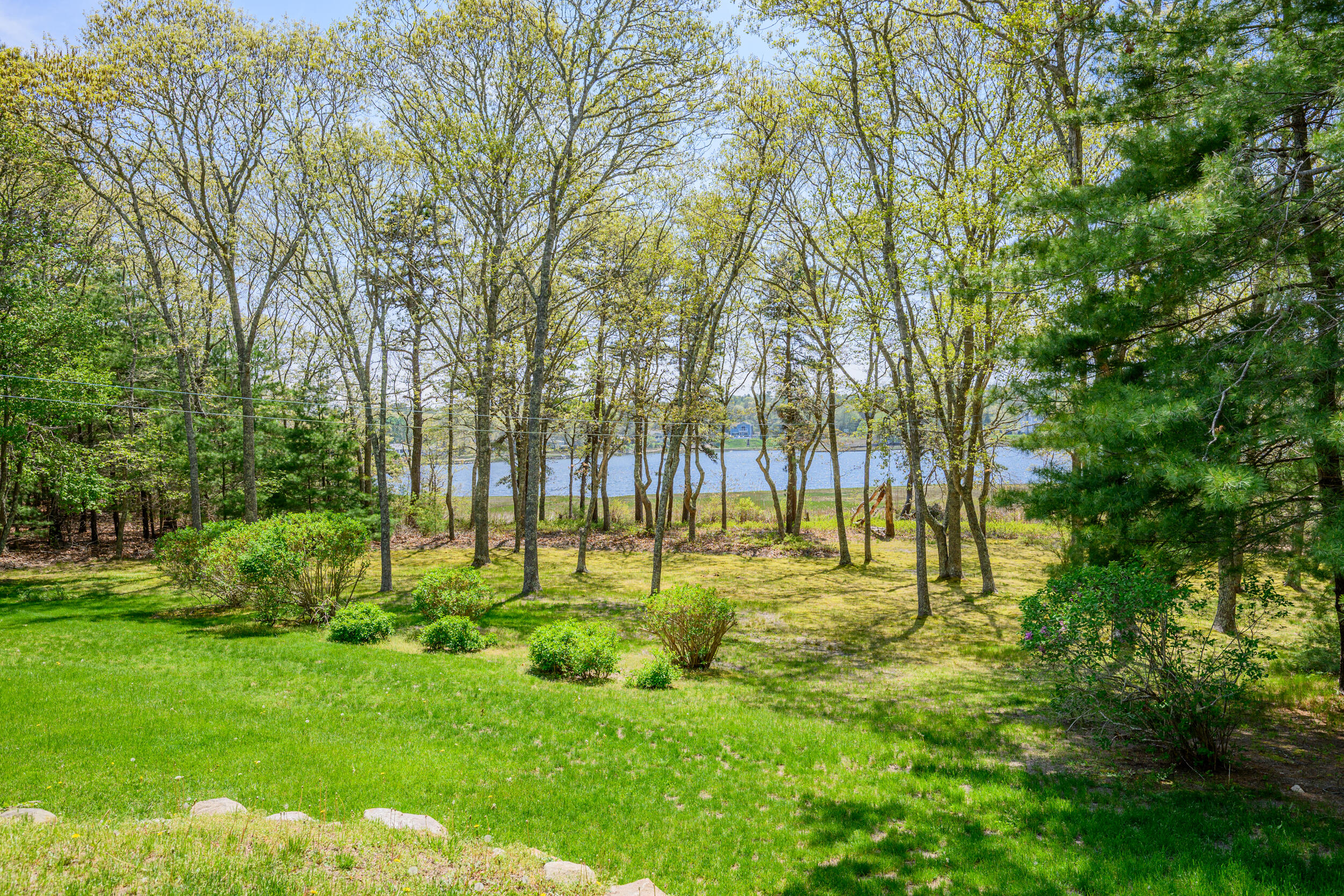 66 Squaw's Path Property Photo 36