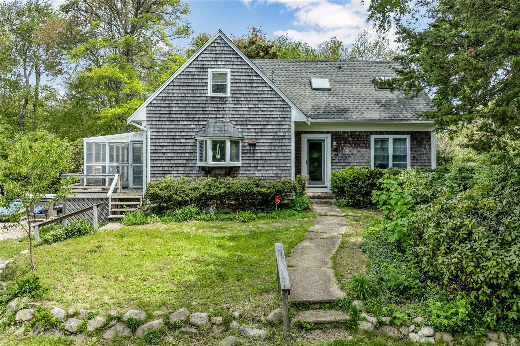 2231 Meetinghouse Way Property Photo 1