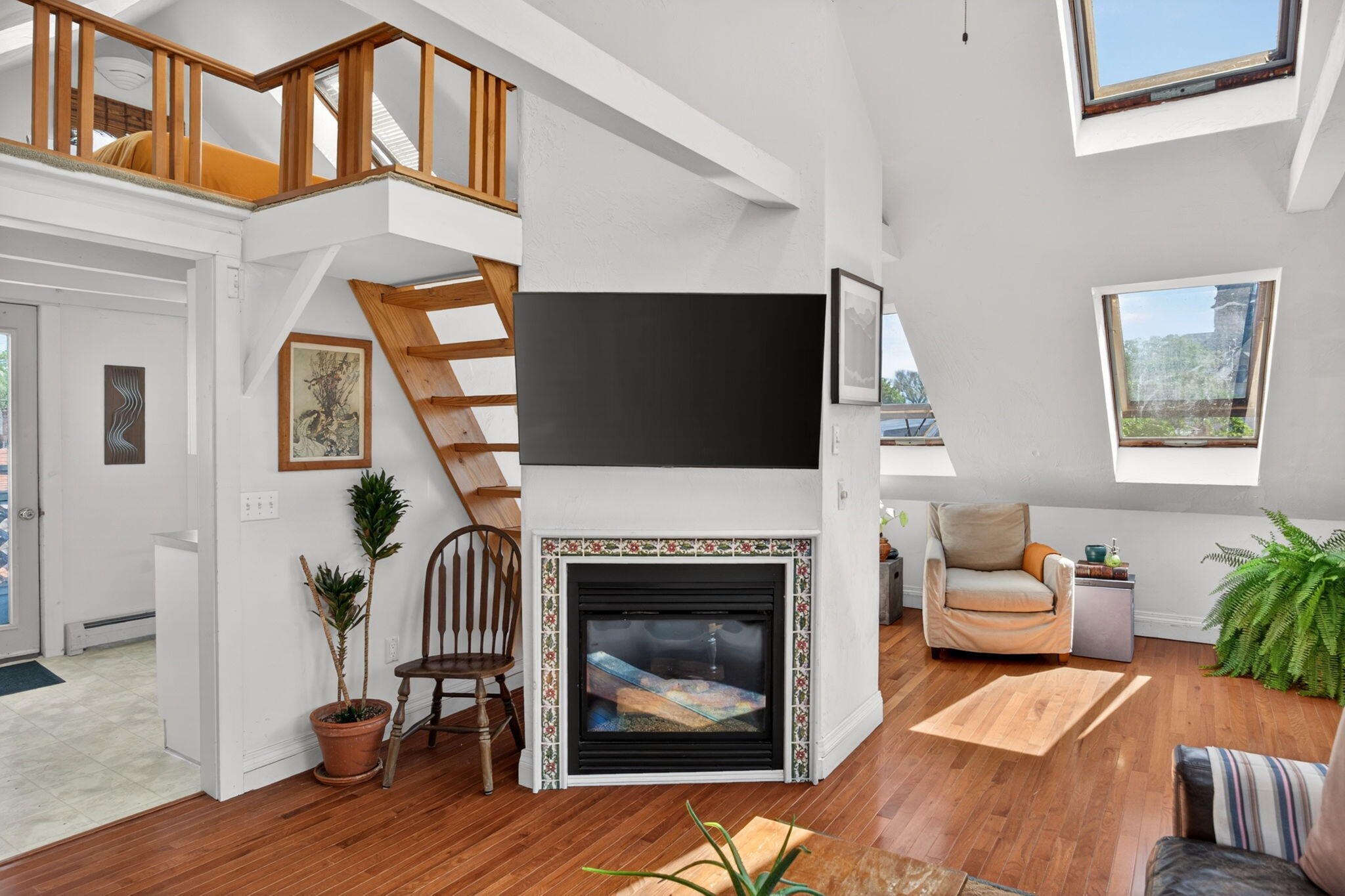127 Bradford Street Unit 4 Property Photo 1