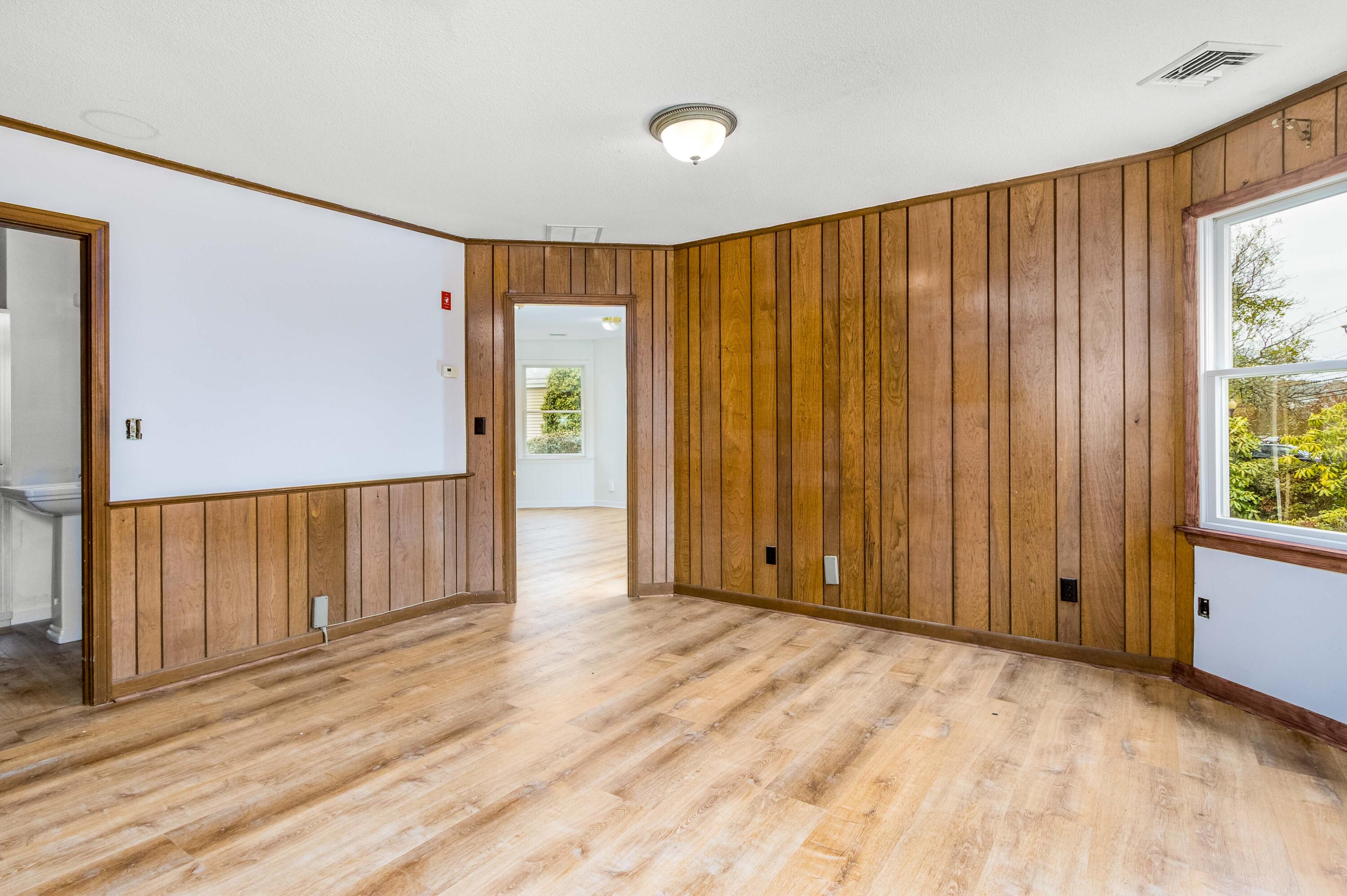 320 Gifford Street # 5 Property Photo 8