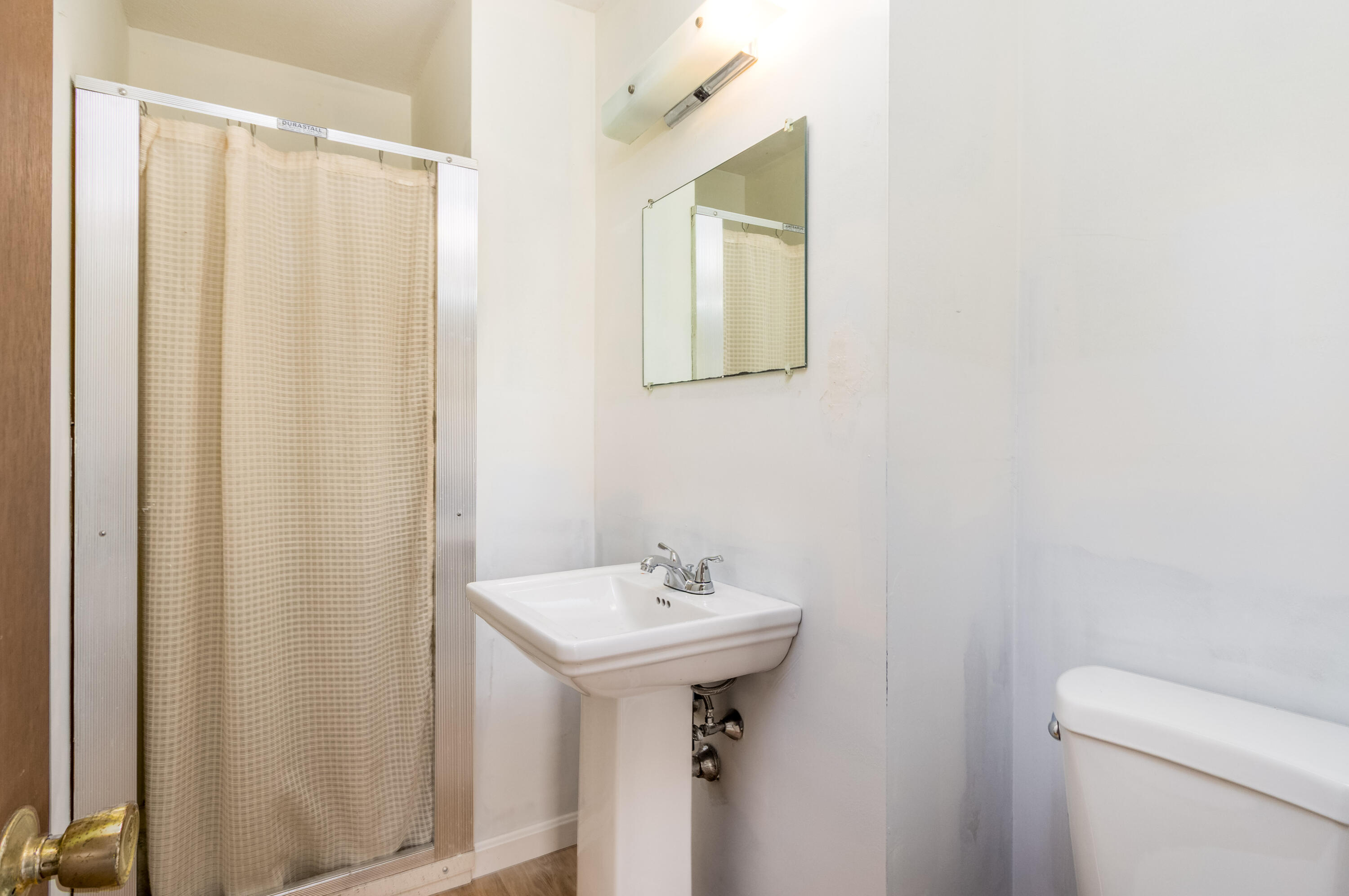 320 Gifford Street # 5 Property Photo 9