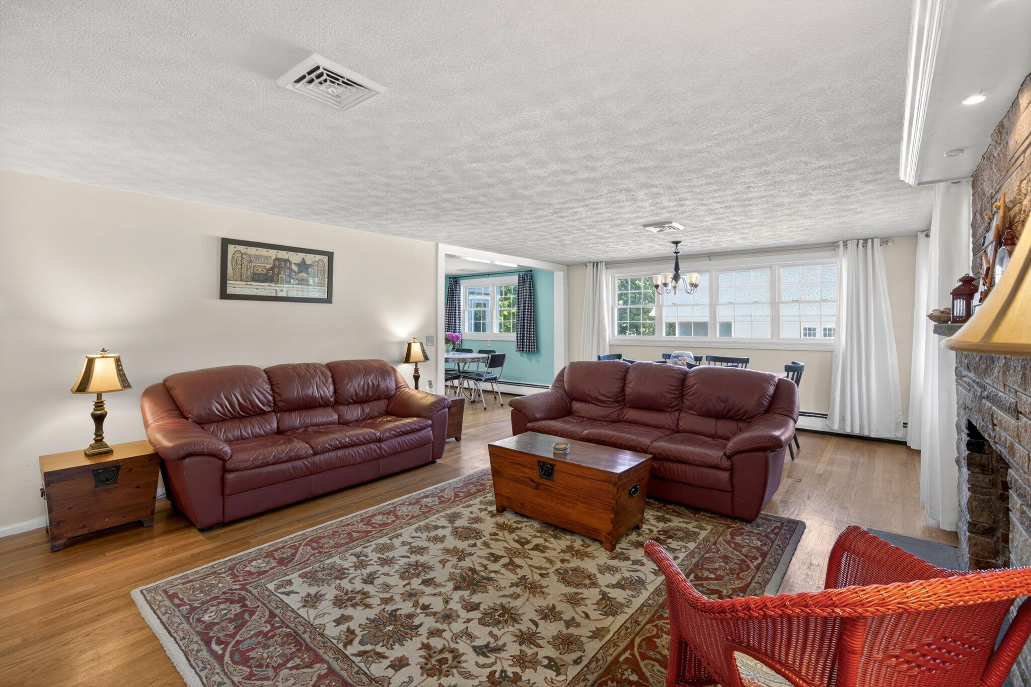 695 Cable Road Property Photo 4