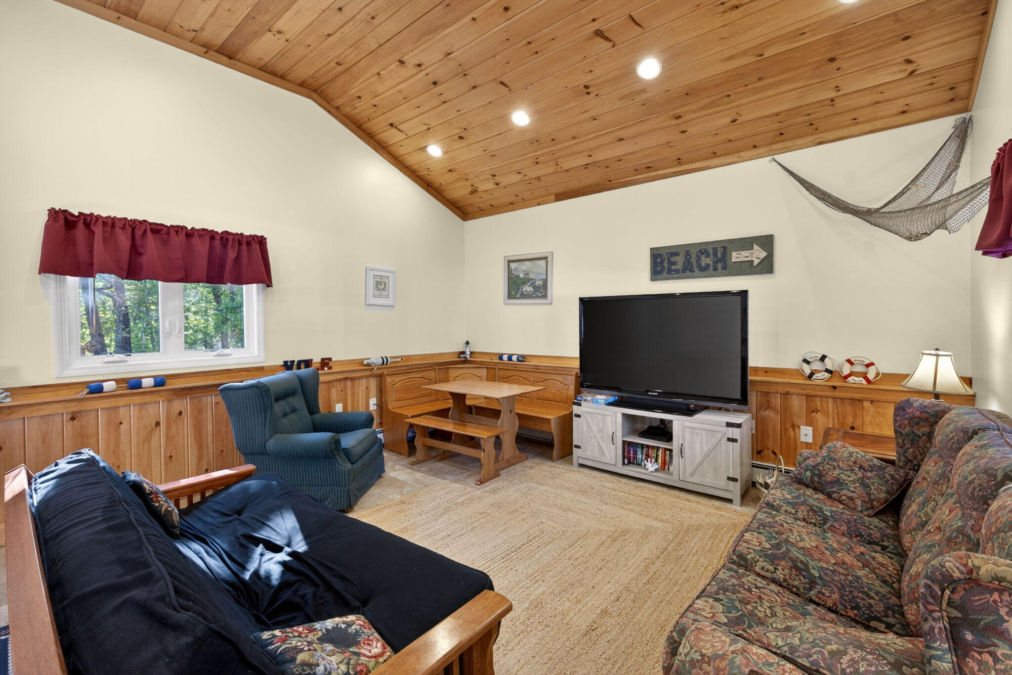 695 Cable Road Property Photo 24
