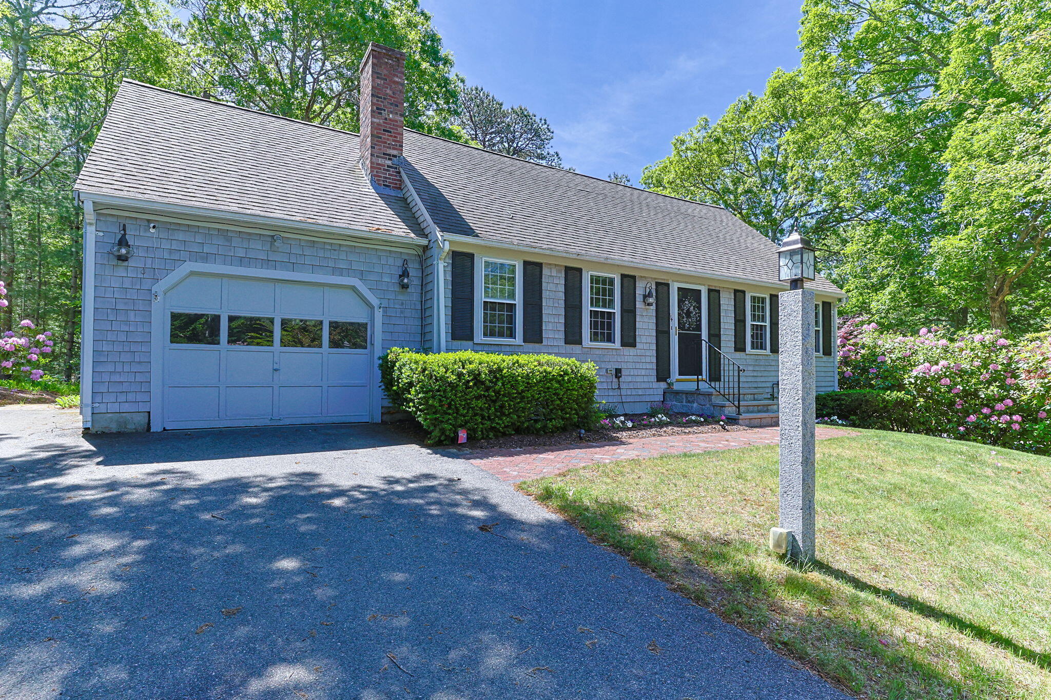 114 King Arthur Drive Property Photo 1