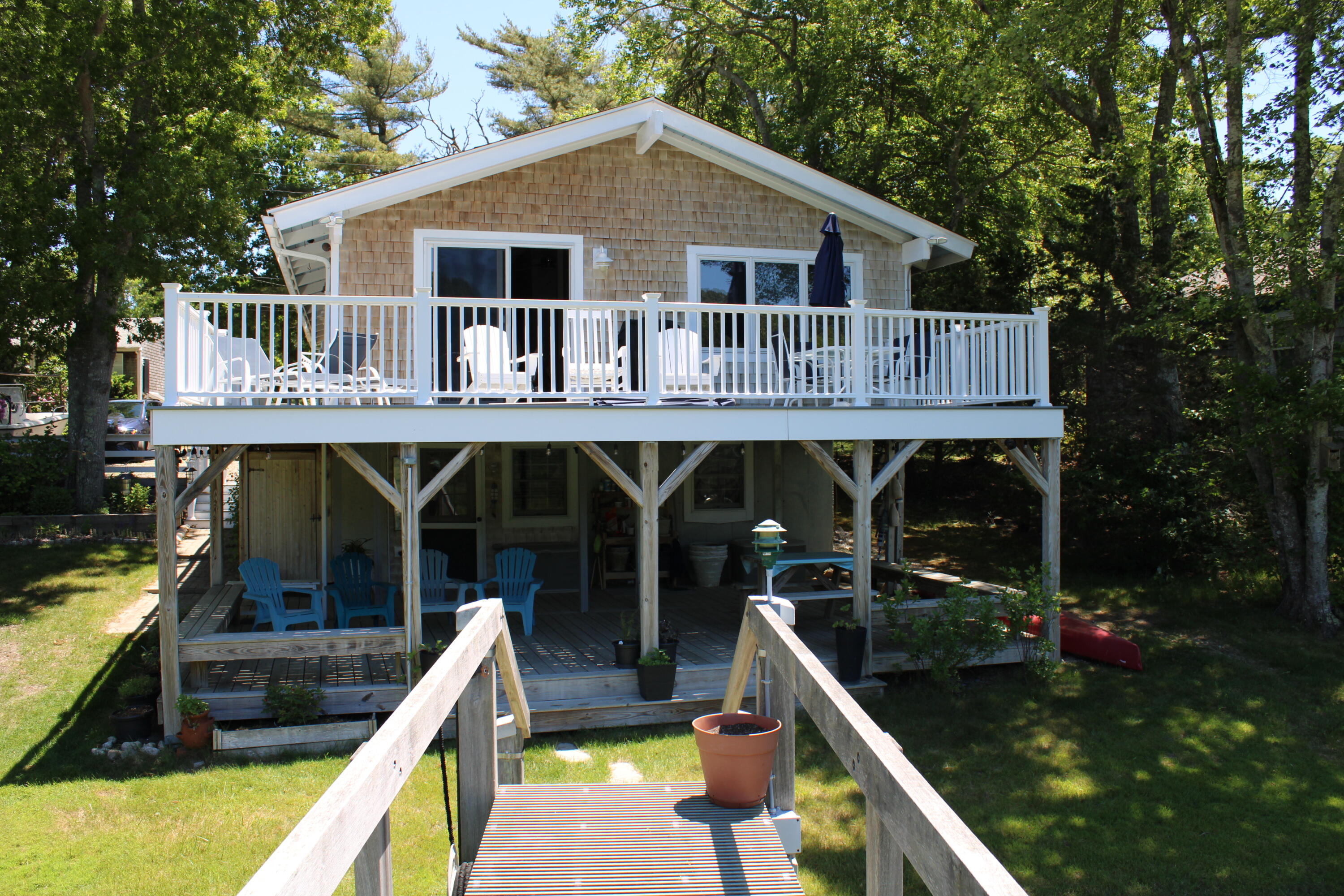 133 Edgewater Drive W Property Photo 7